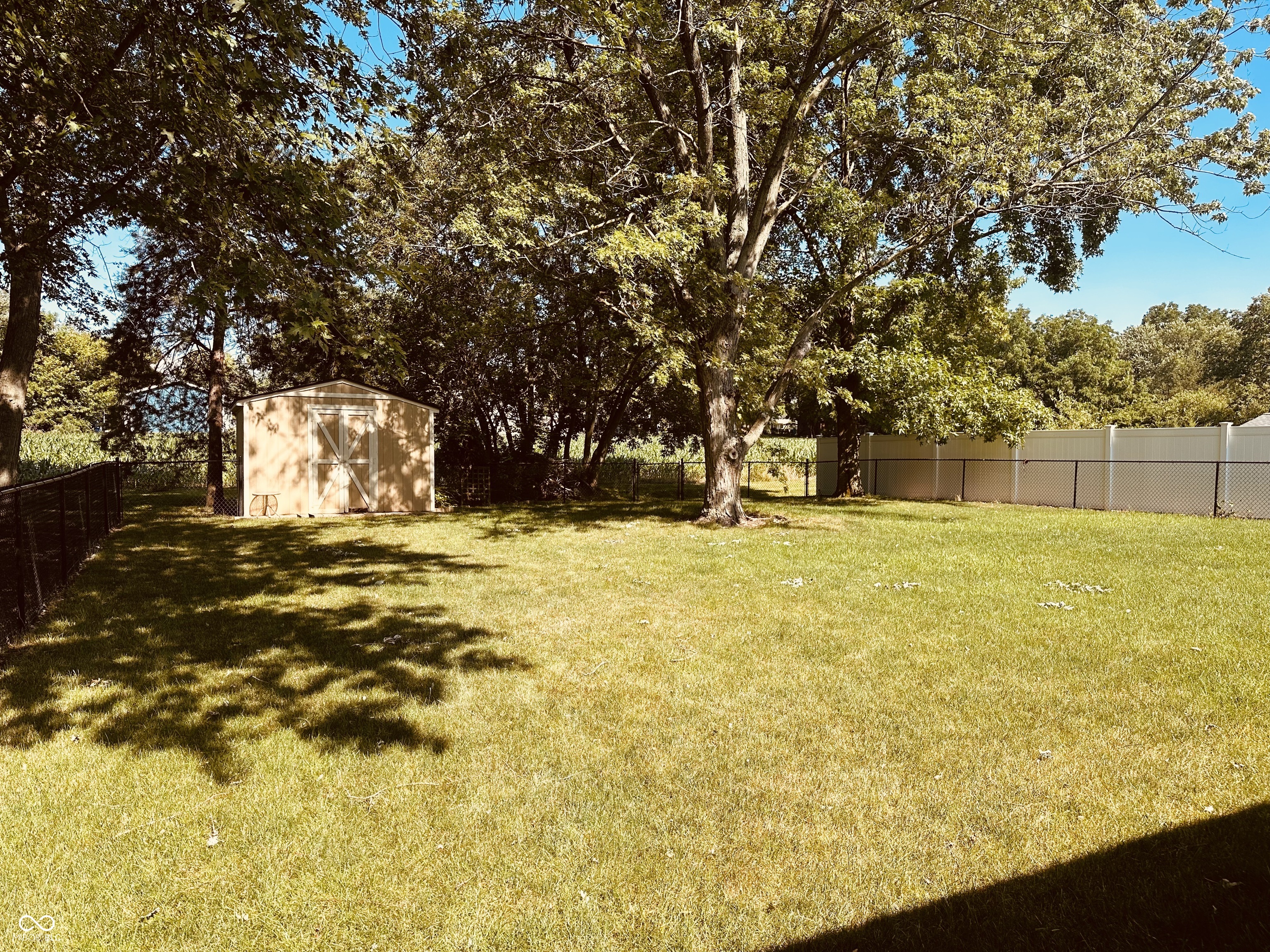 879 Shoreline Drive