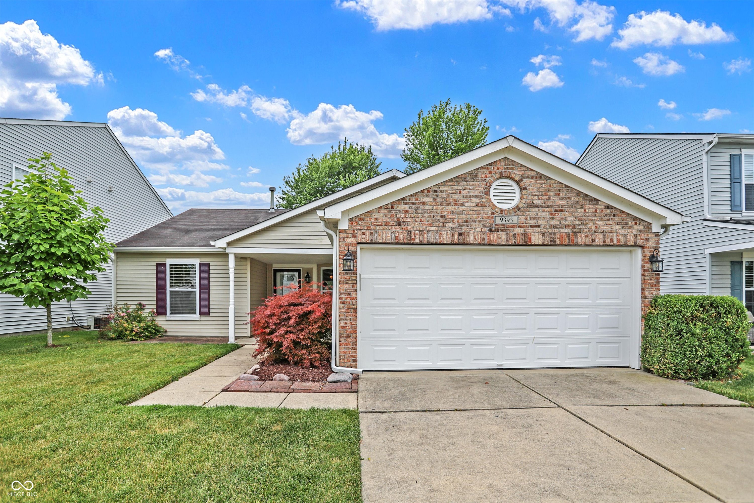 9393 W Quarter Moon Drive
