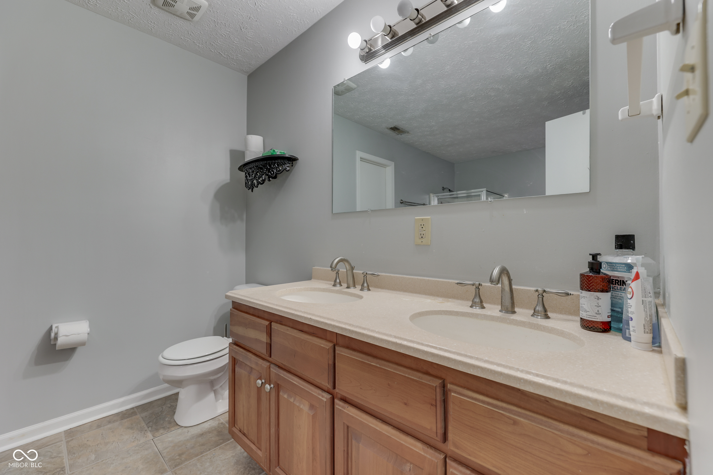 4031 Fairoaks Court