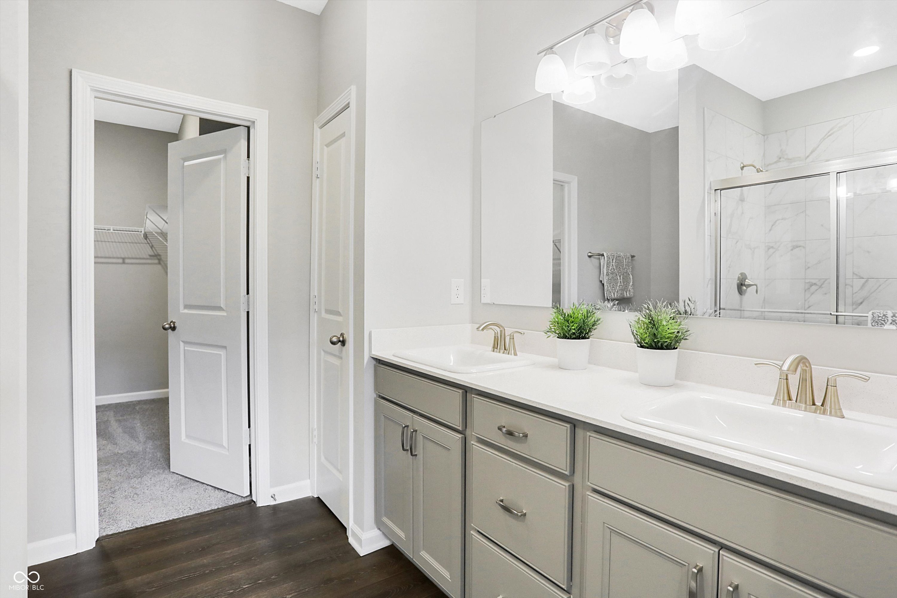 4795 W Williamsburg Pass