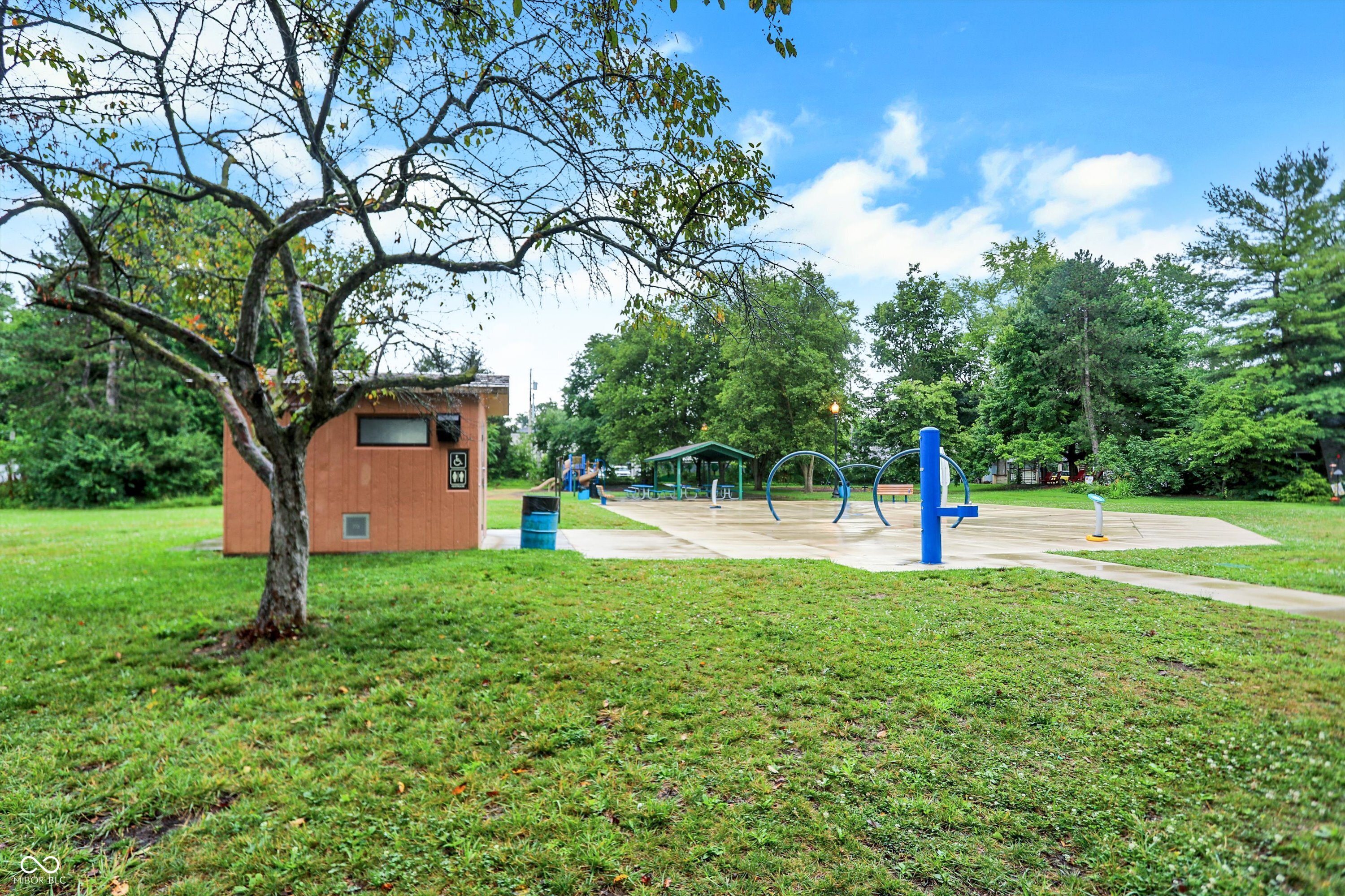 6465 Riverview Drive