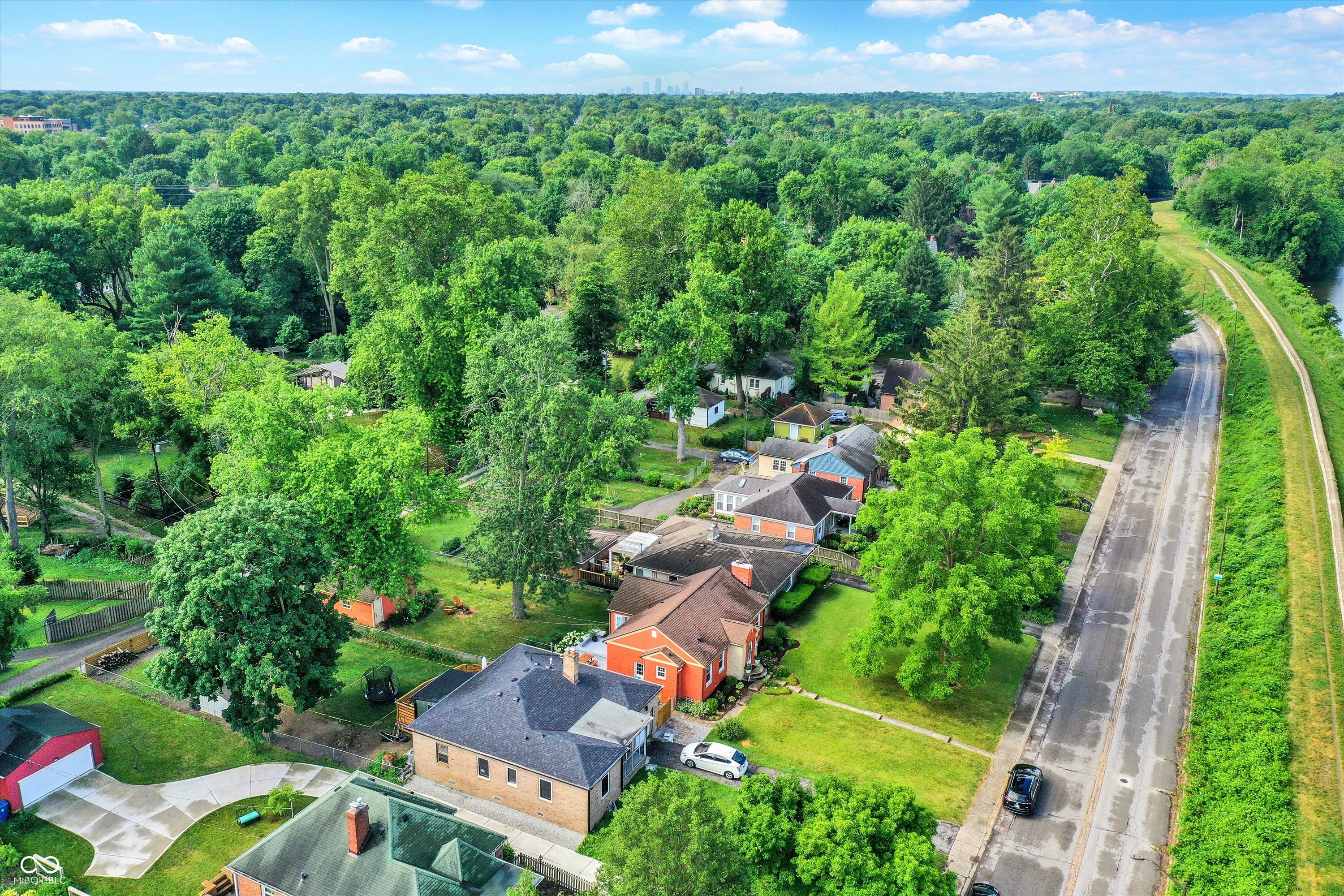 6465 Riverview Drive