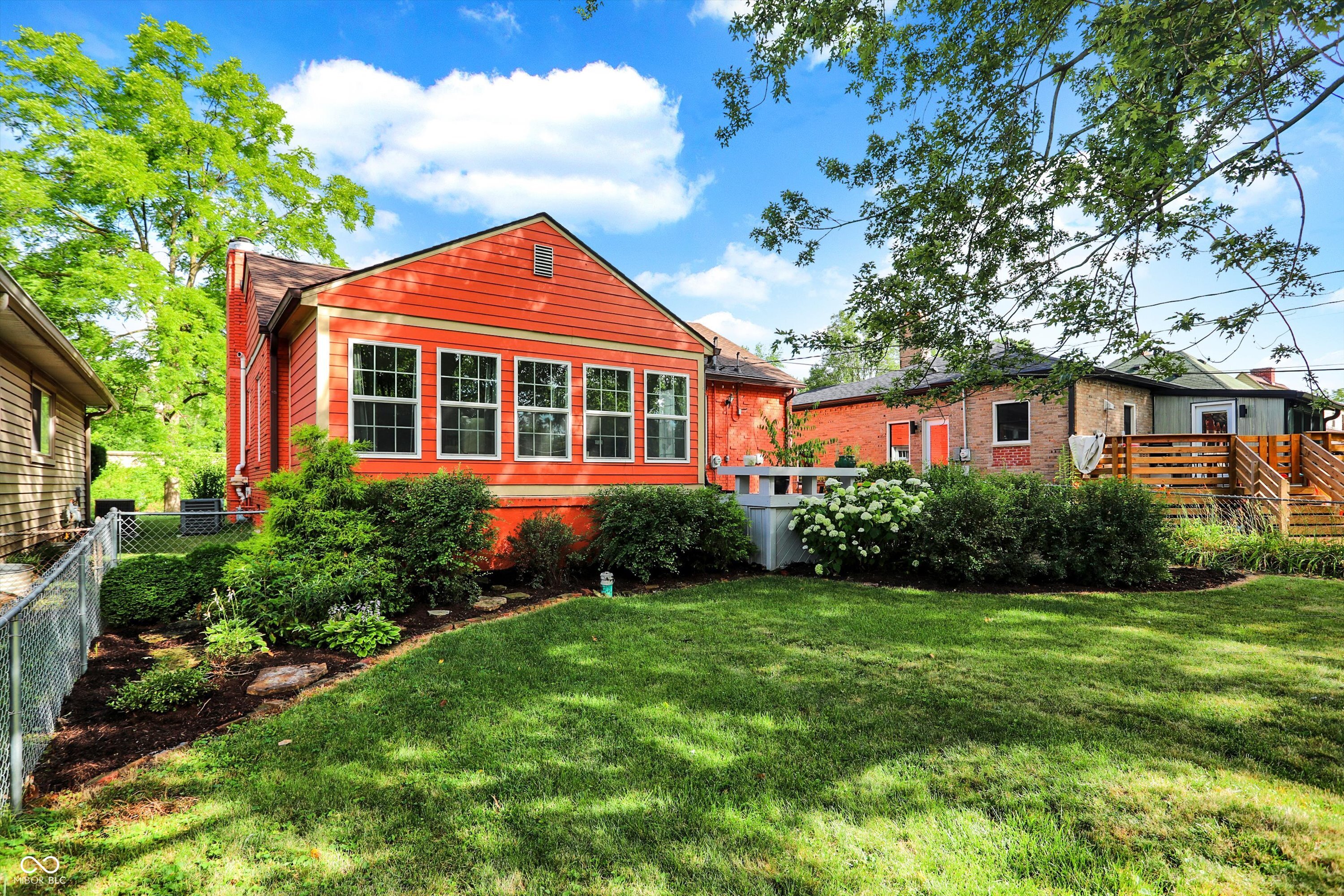 6465 Riverview Drive