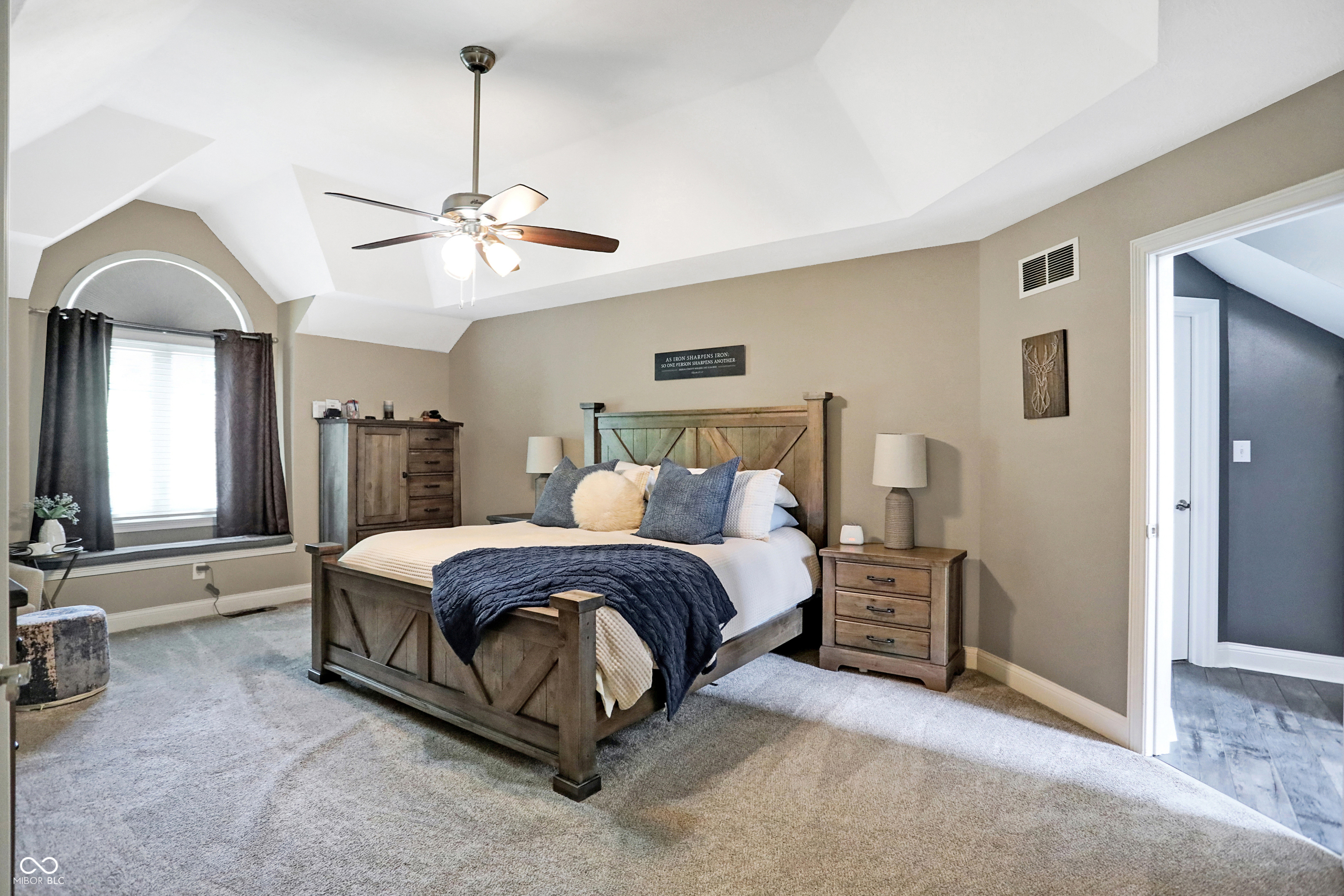7382 Oakland Hills Court