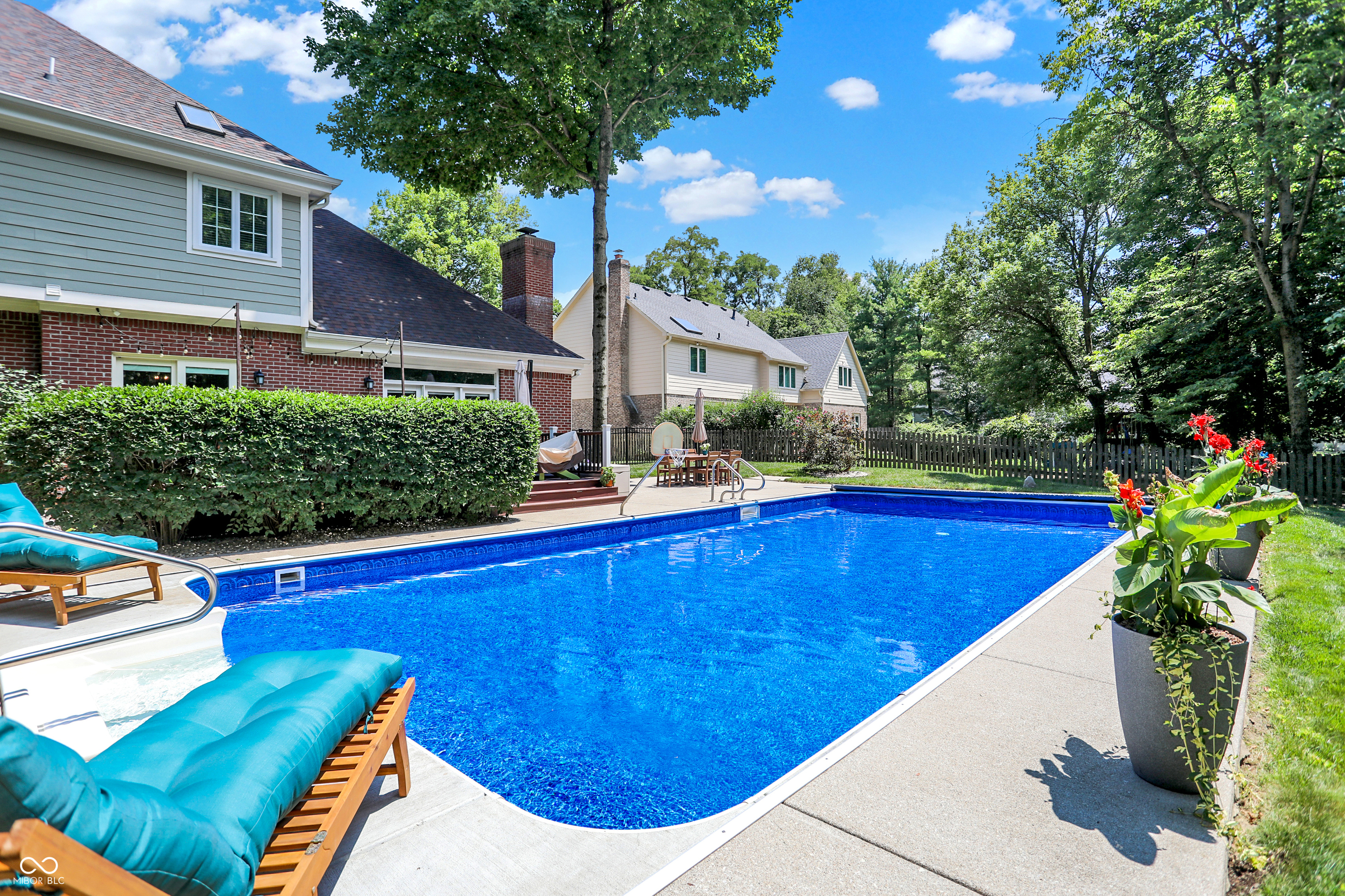 7382 Oakland Hills Court