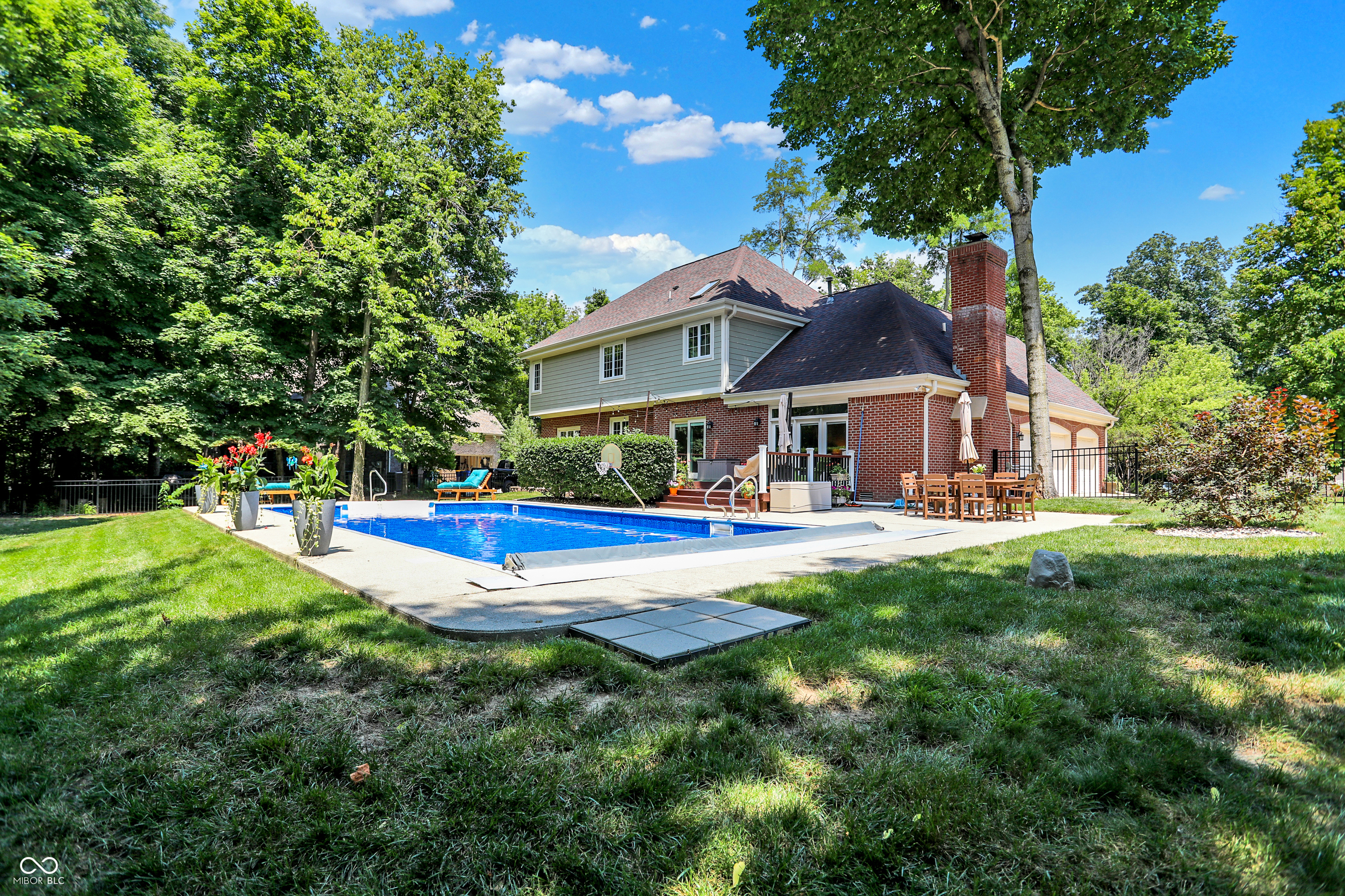 7382 Oakland Hills Court