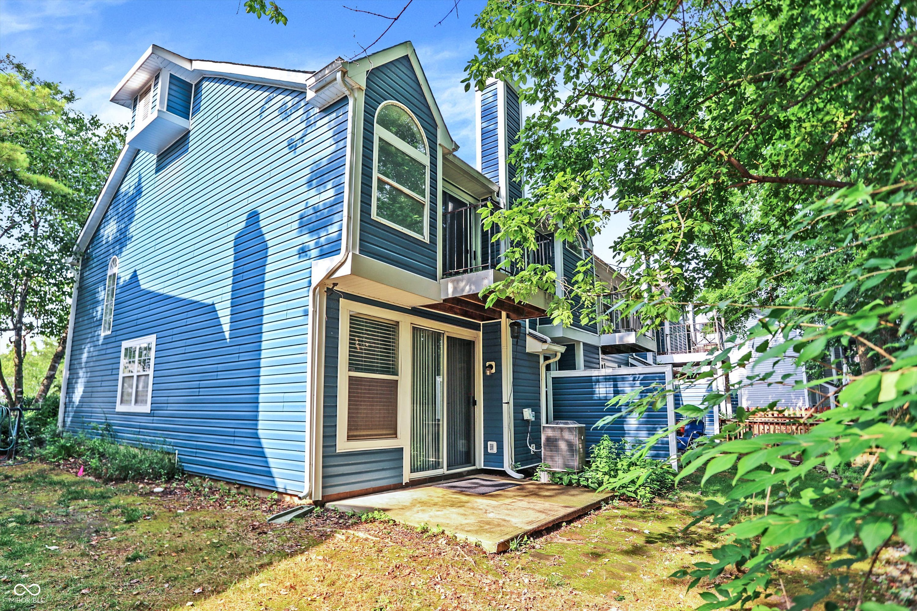 3213 Oceanline Drive E