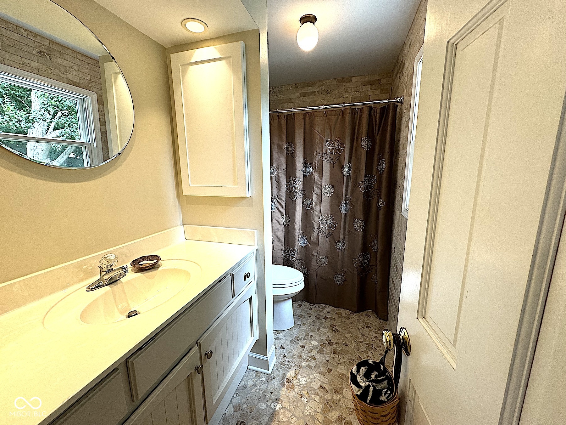 3426 Tahoe Road