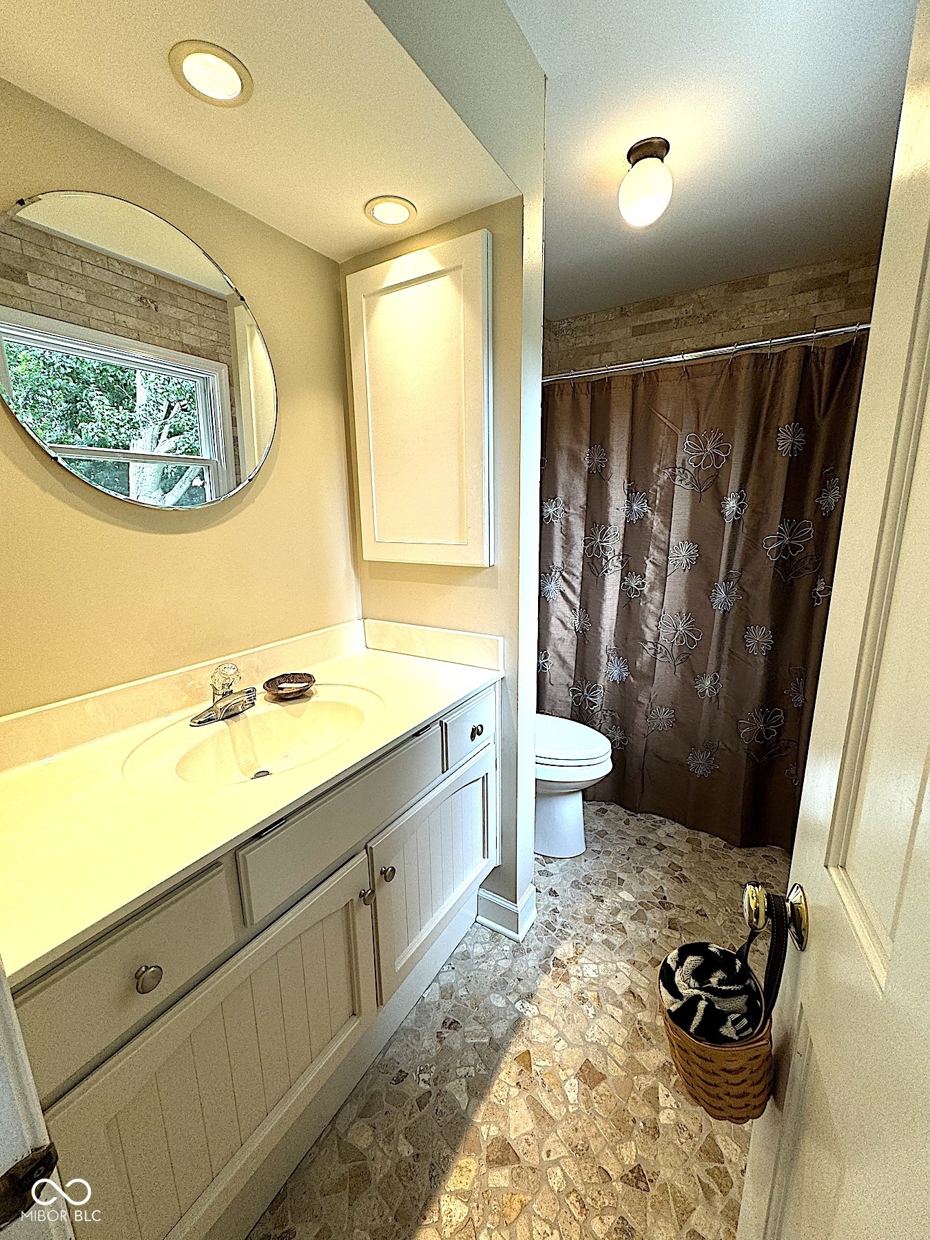 3426 Tahoe Road