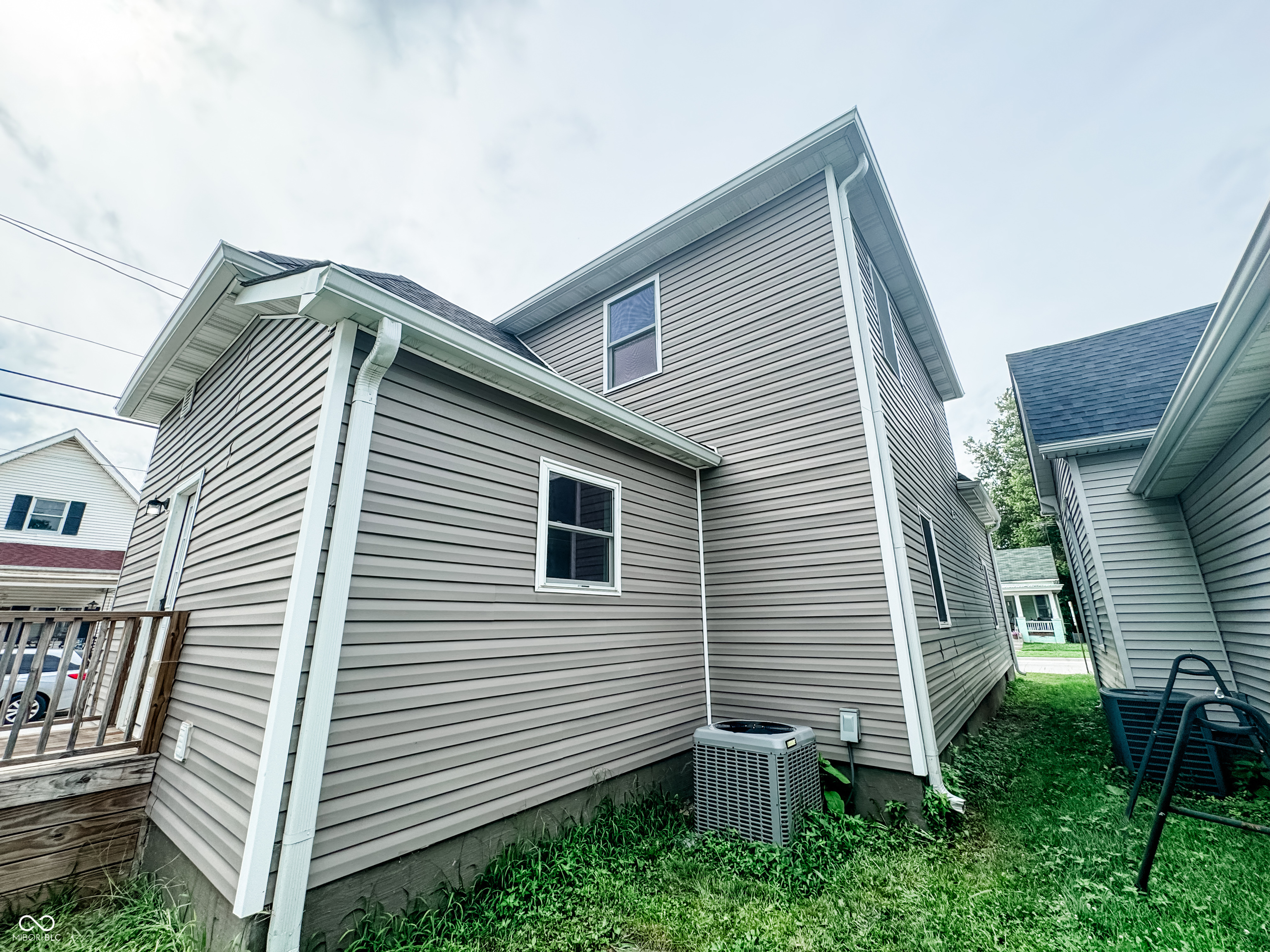339 W Mechanic Street