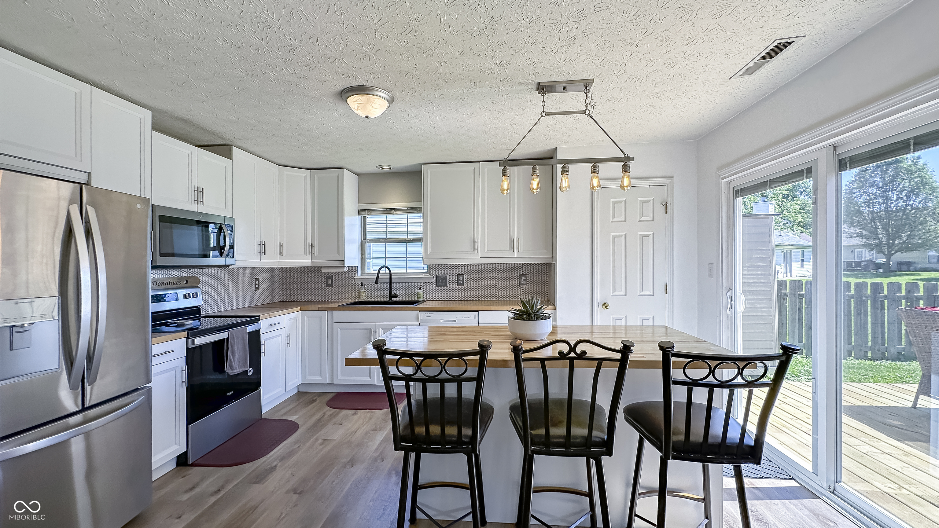 627 Jack Pine Court