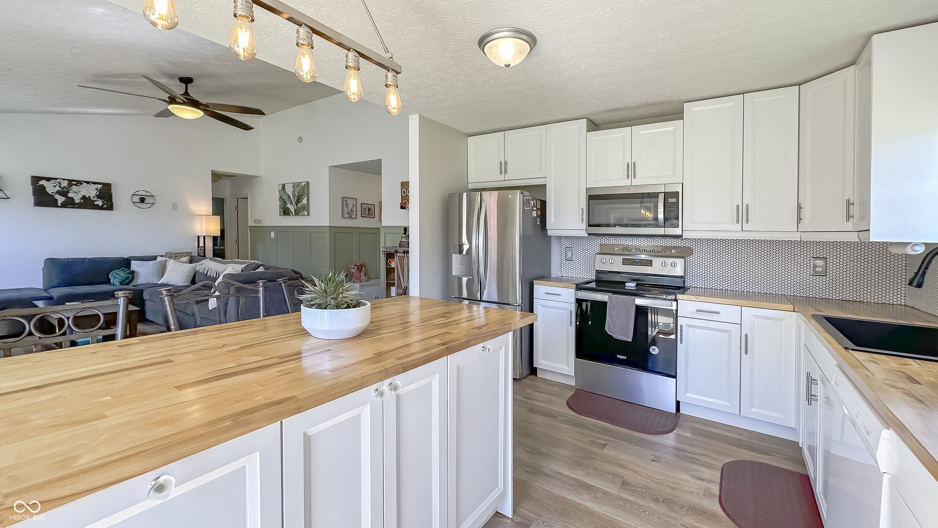 627 Jack Pine Court