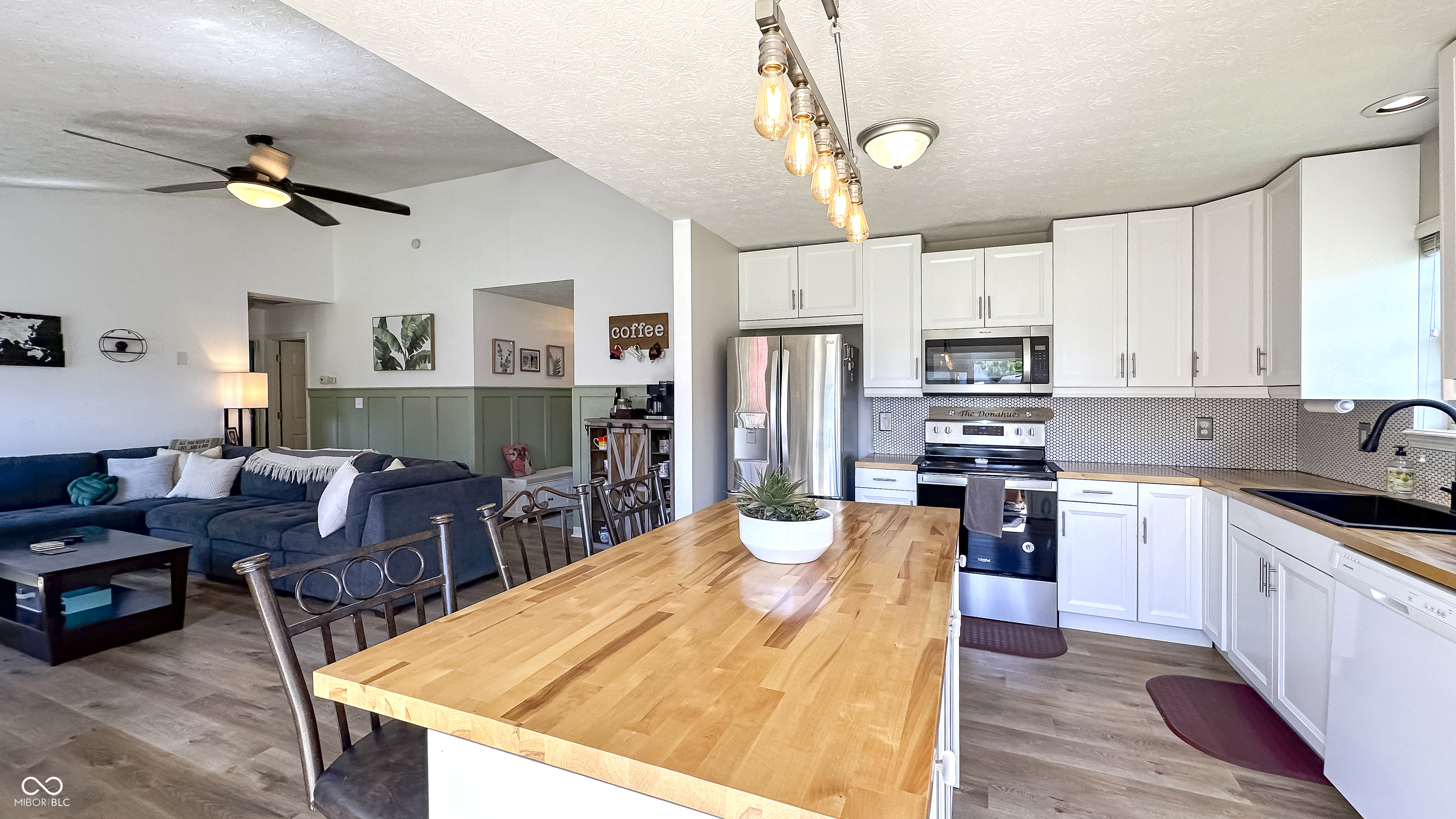 627 Jack Pine Court