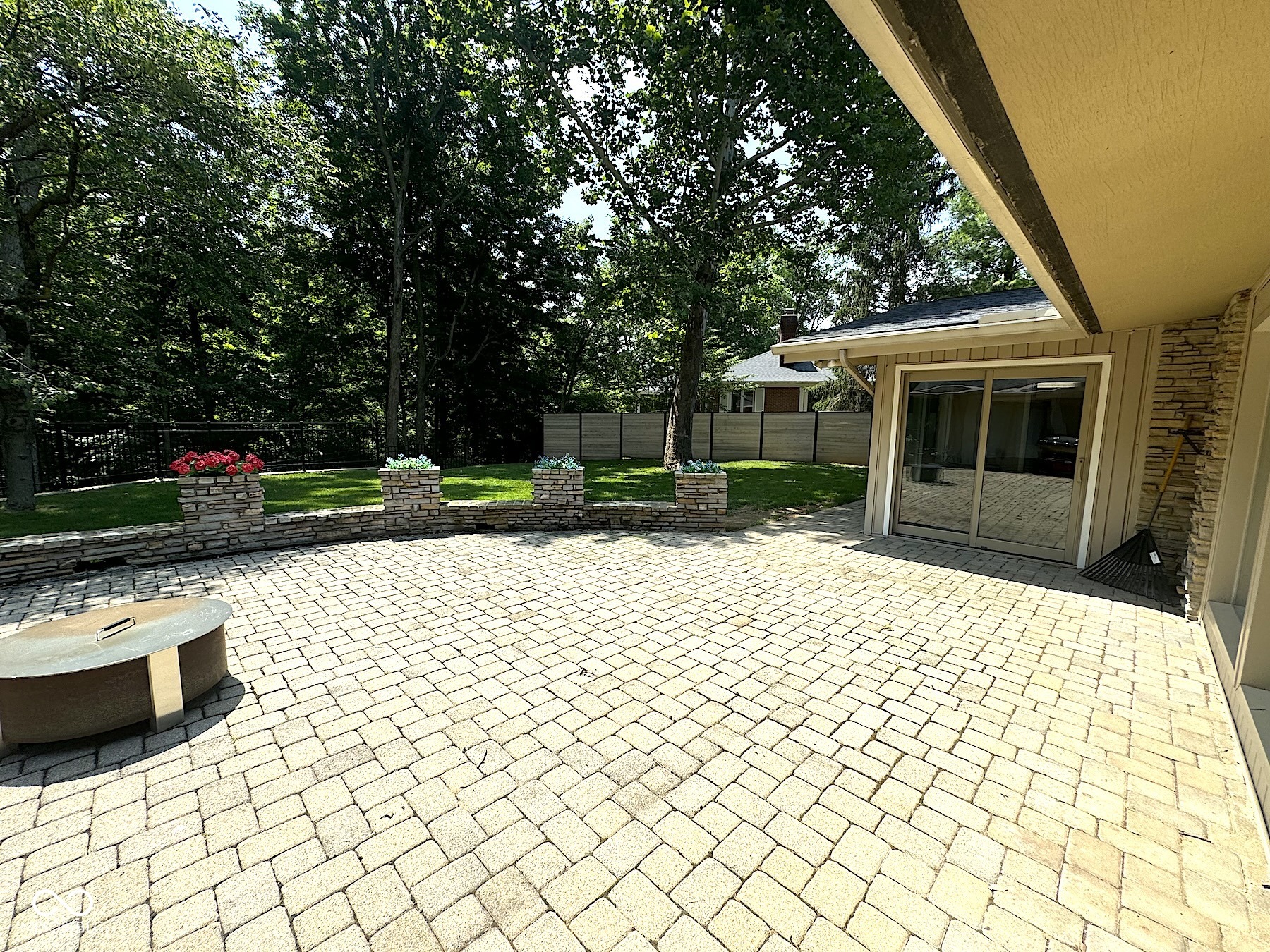 6255 Macatuck Drive