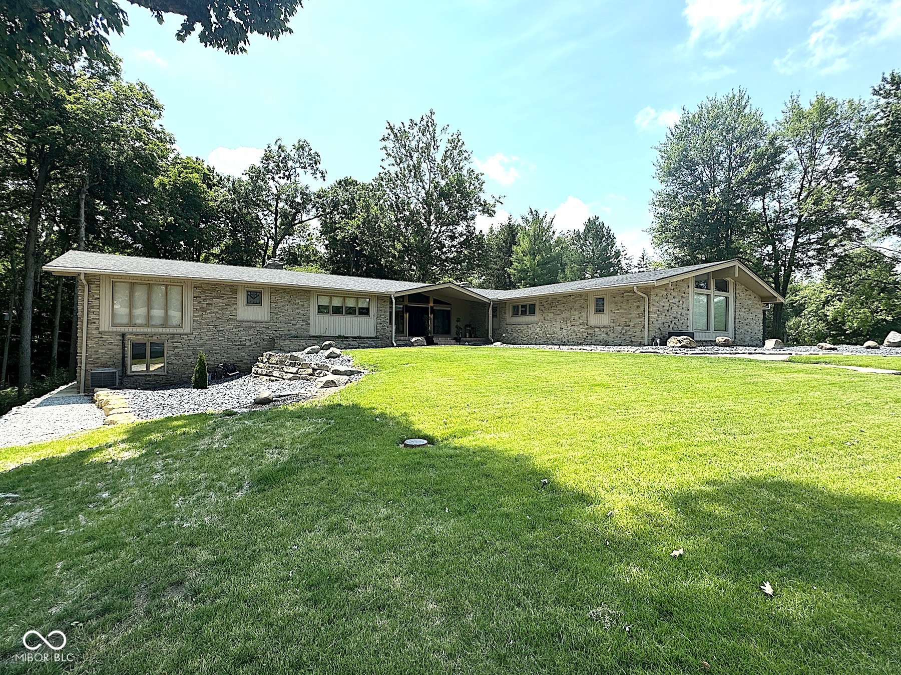 6255 Macatuck Drive