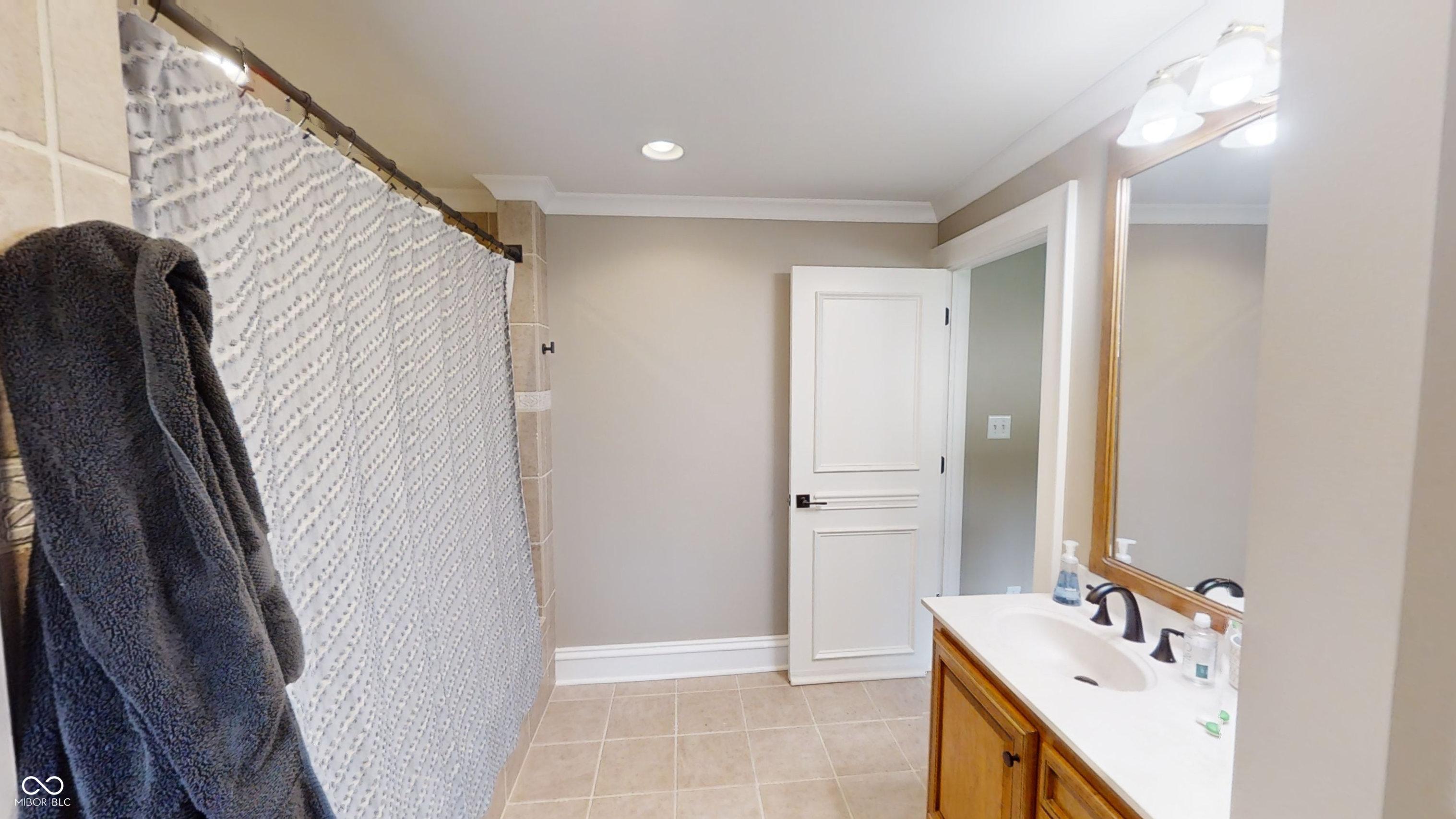 6255 Macatuck Drive