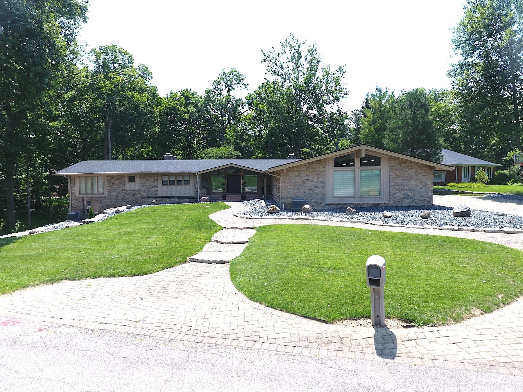 6255 Macatuck Drive
