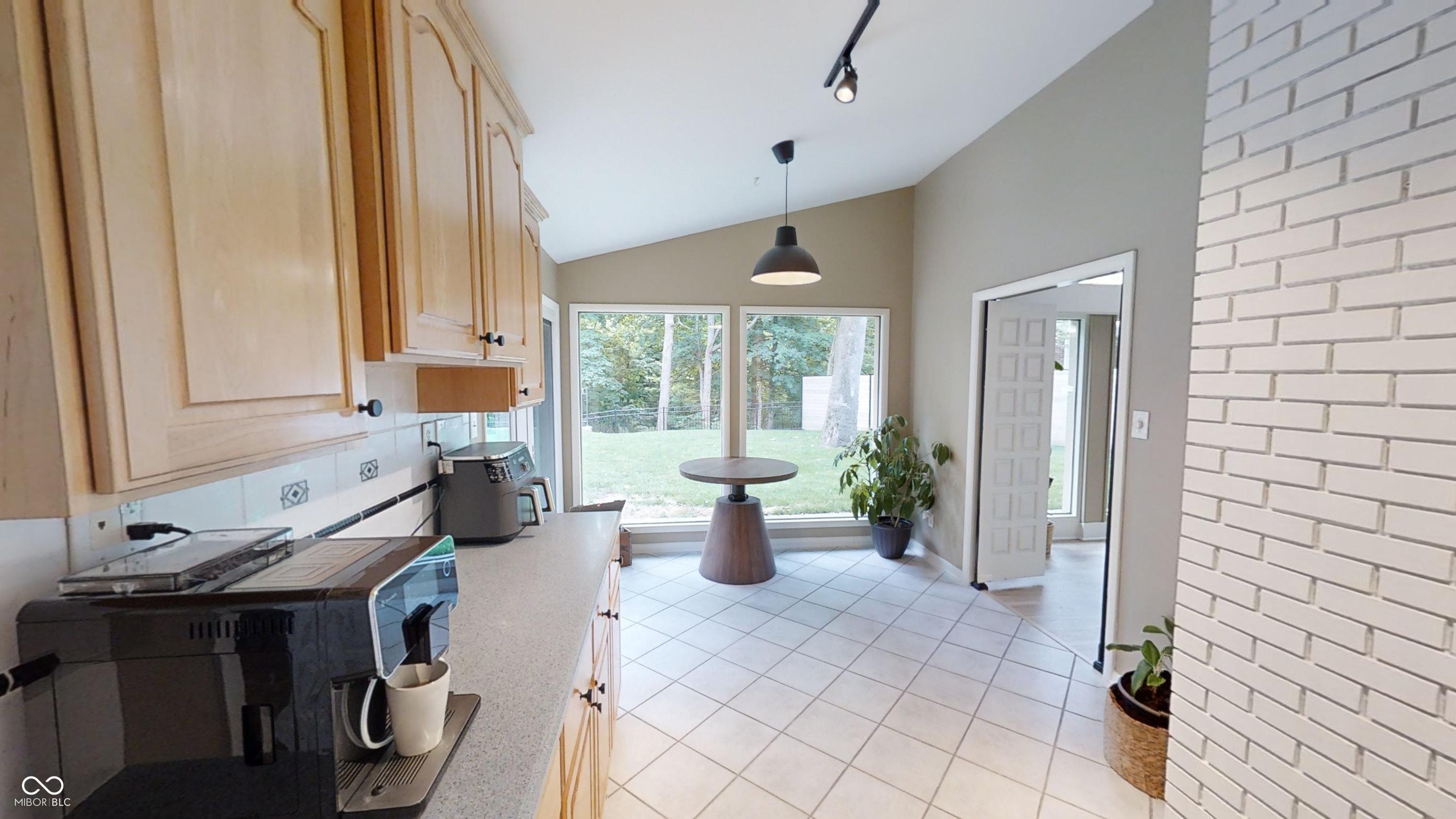 6255 Macatuck Drive