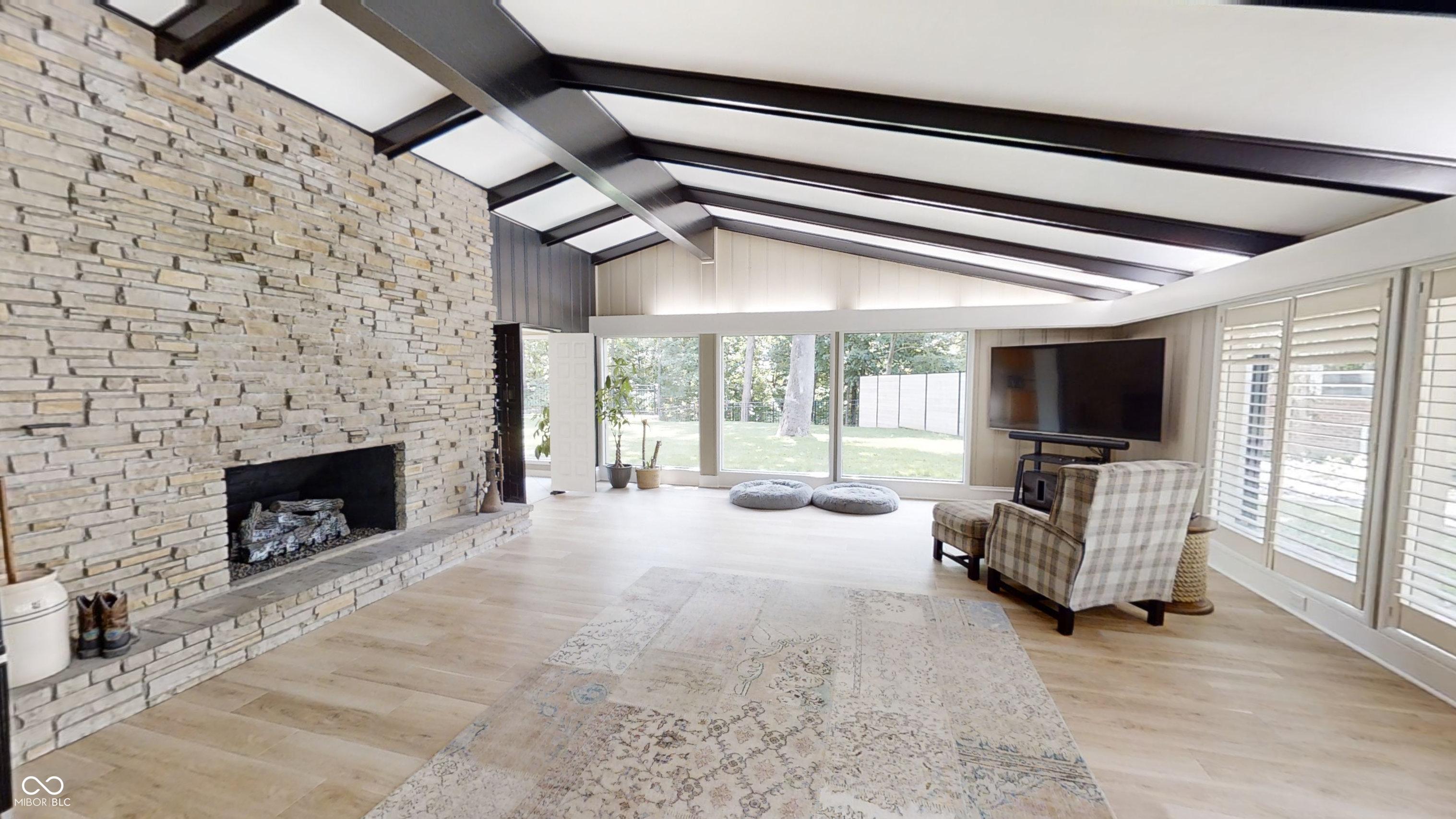6255 Macatuck Drive