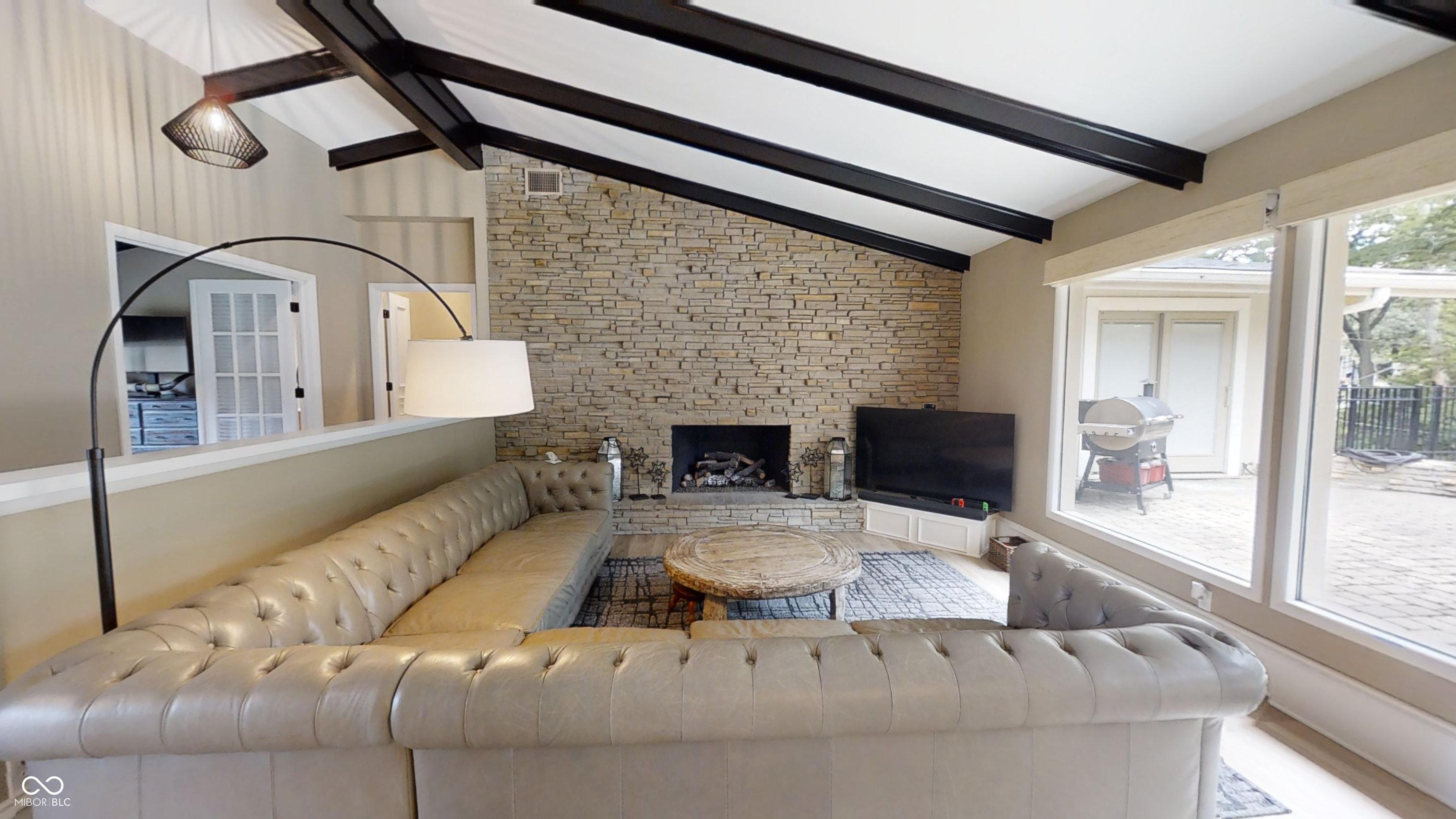 6255 Macatuck Drive