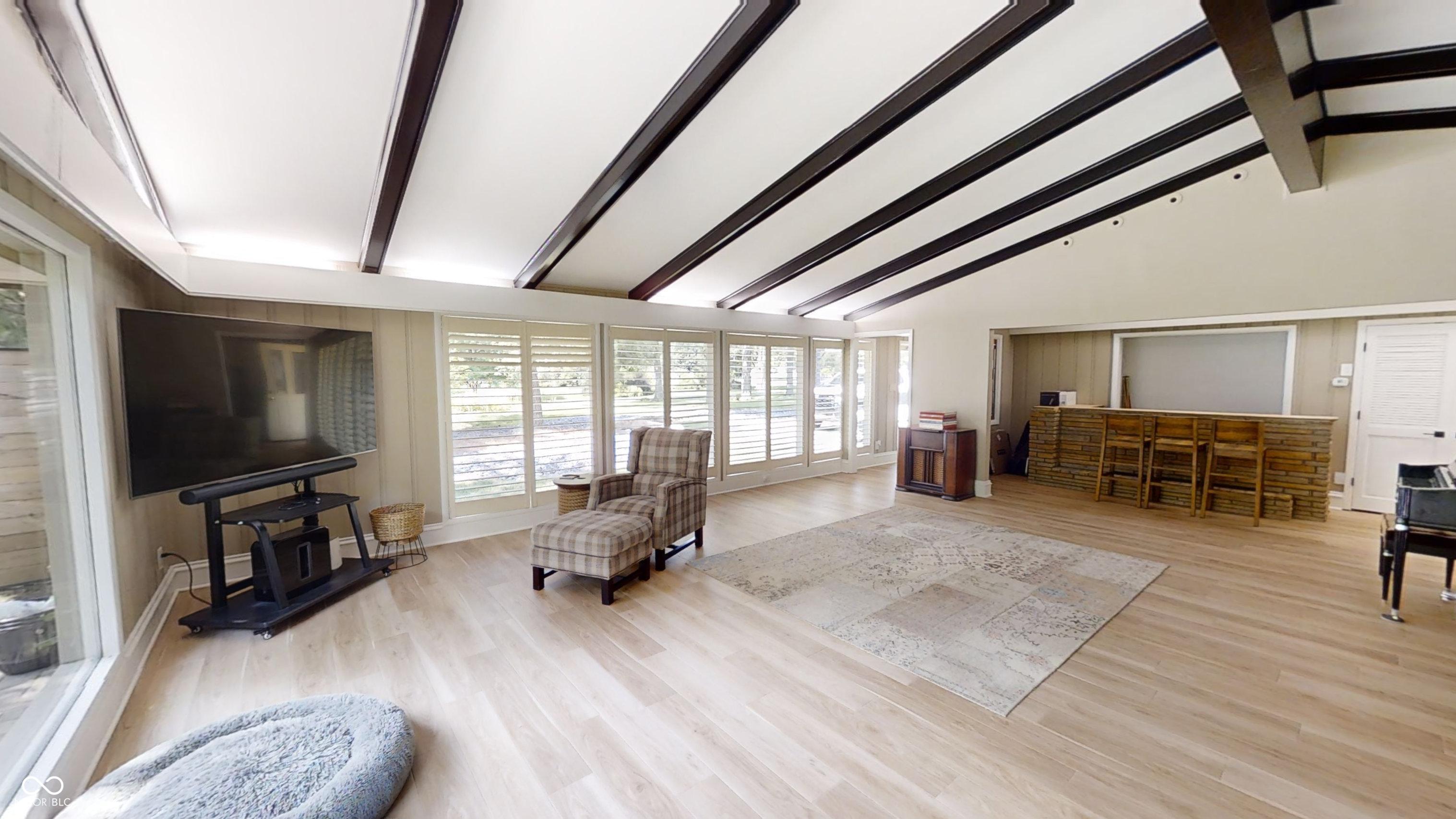 6255 Macatuck Drive