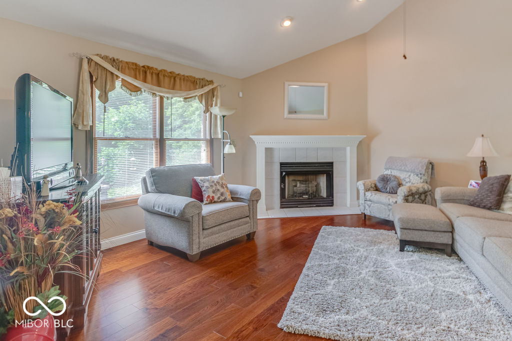 5574 Station Hill Drive