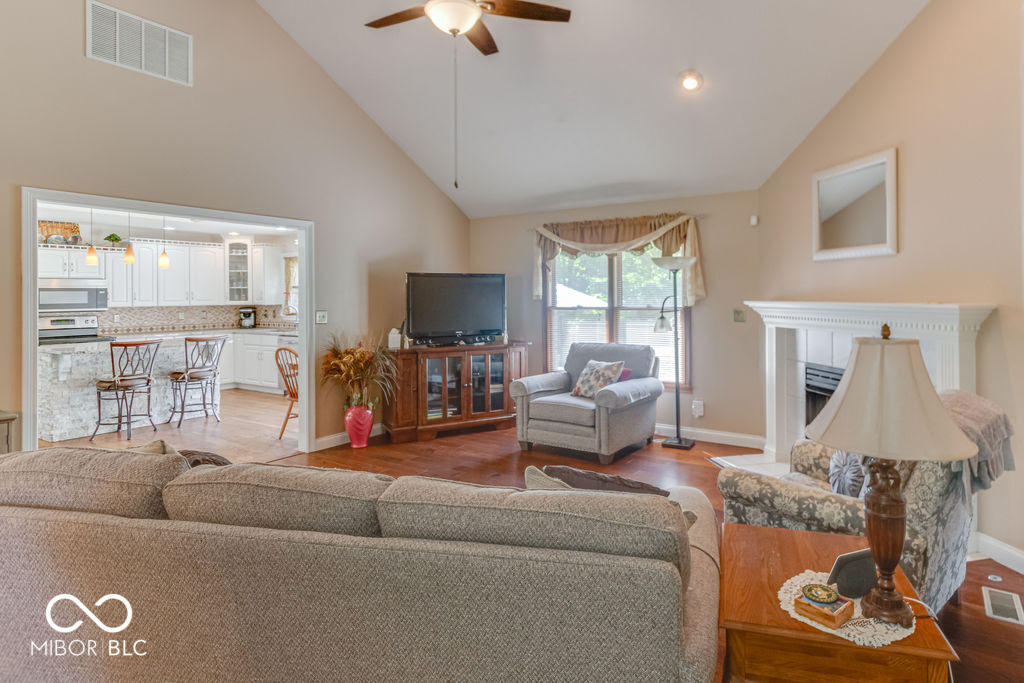 5574 Station Hill Drive