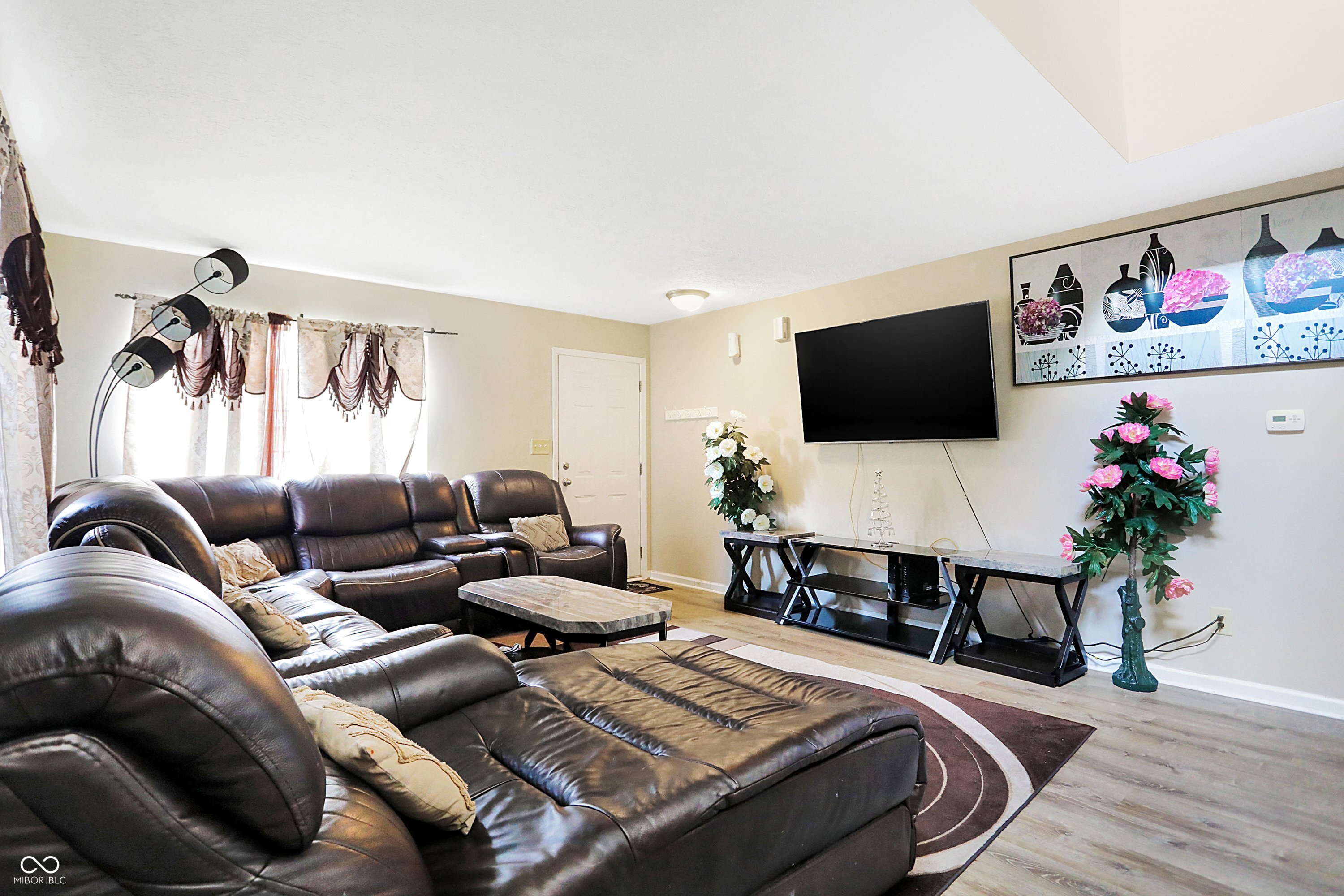 6672 Dunsdin Drive