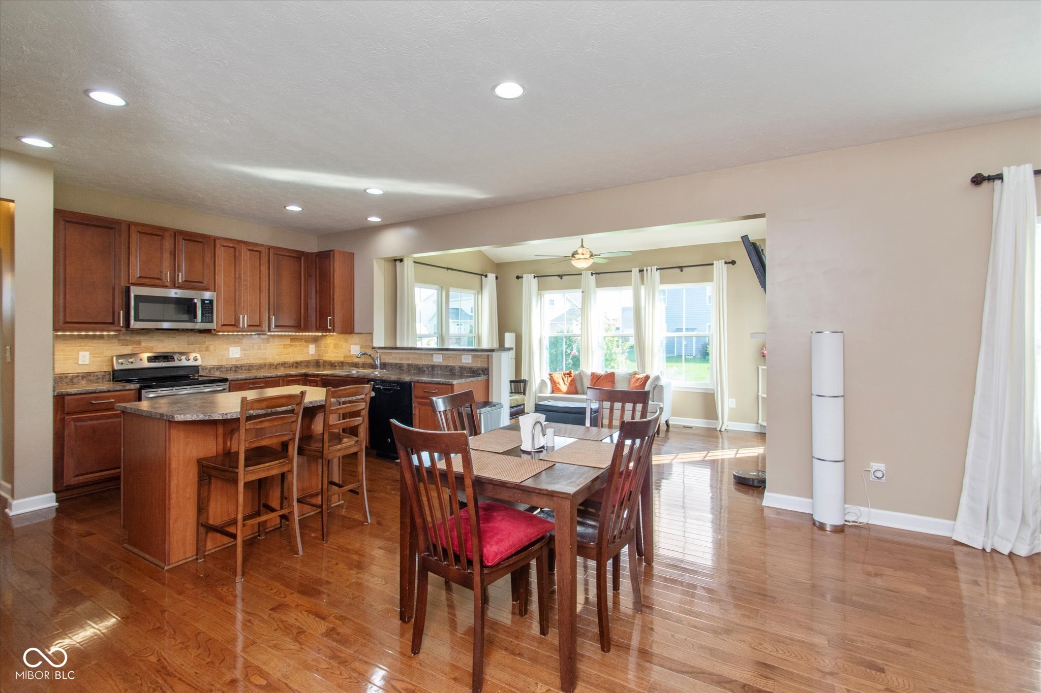 11923 Mannings Pass