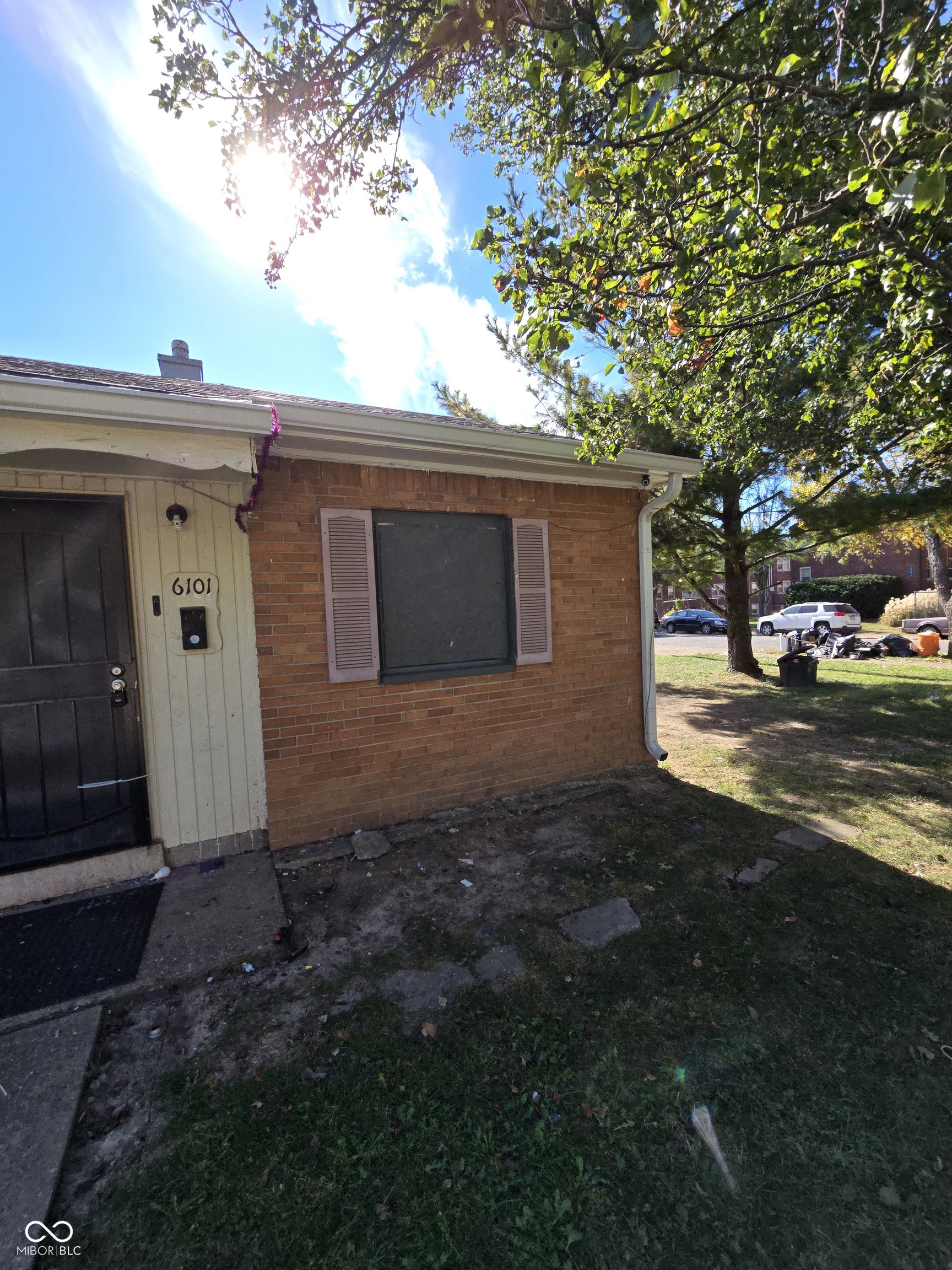 6101 Nimitz Drive