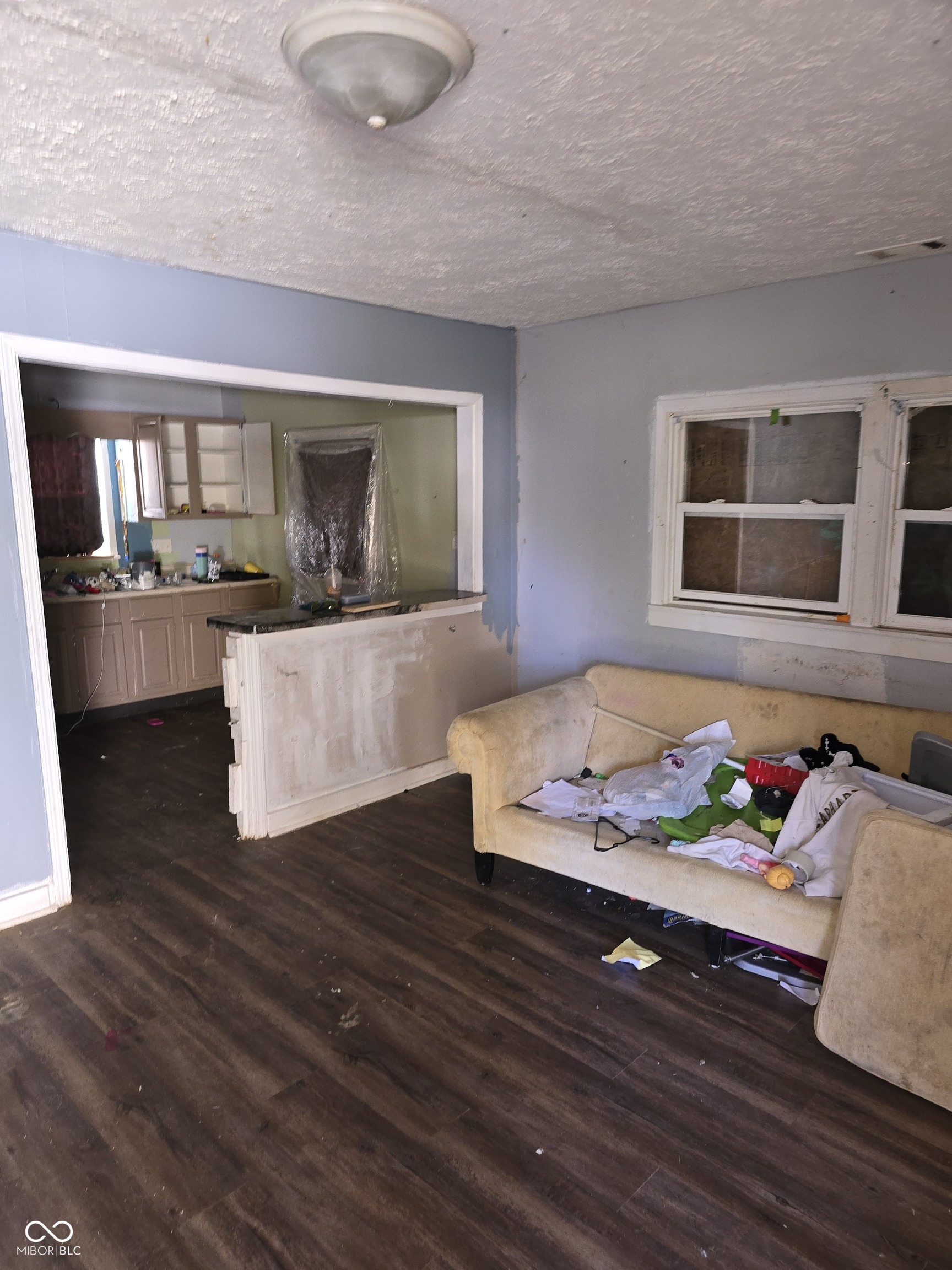 6101 Nimitz Drive