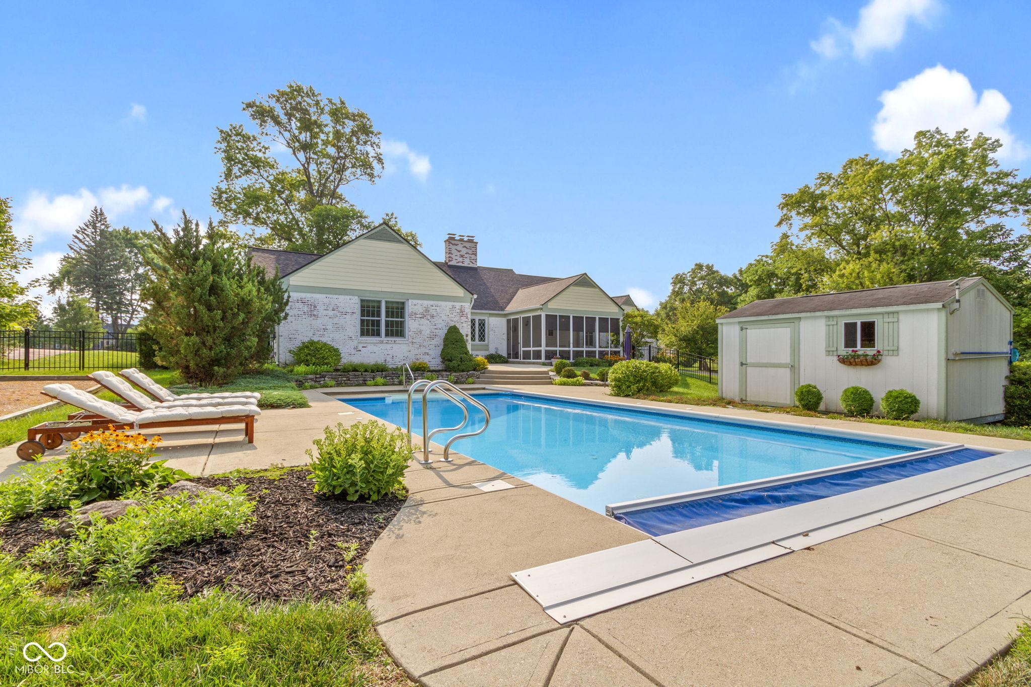 5420 Roxbury Road