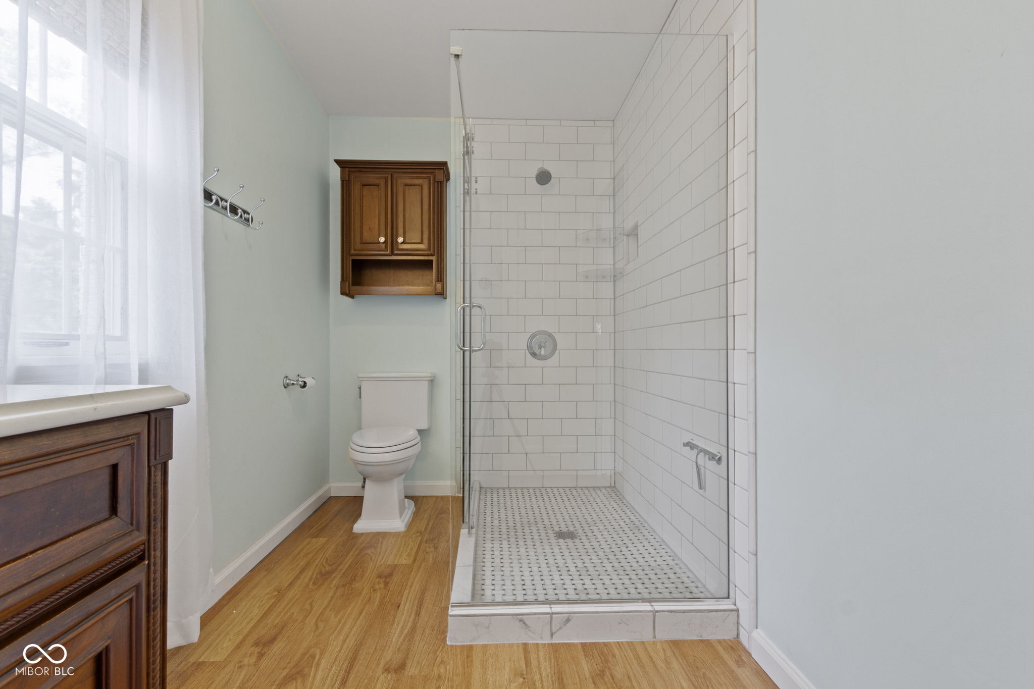 5420 Roxbury Road