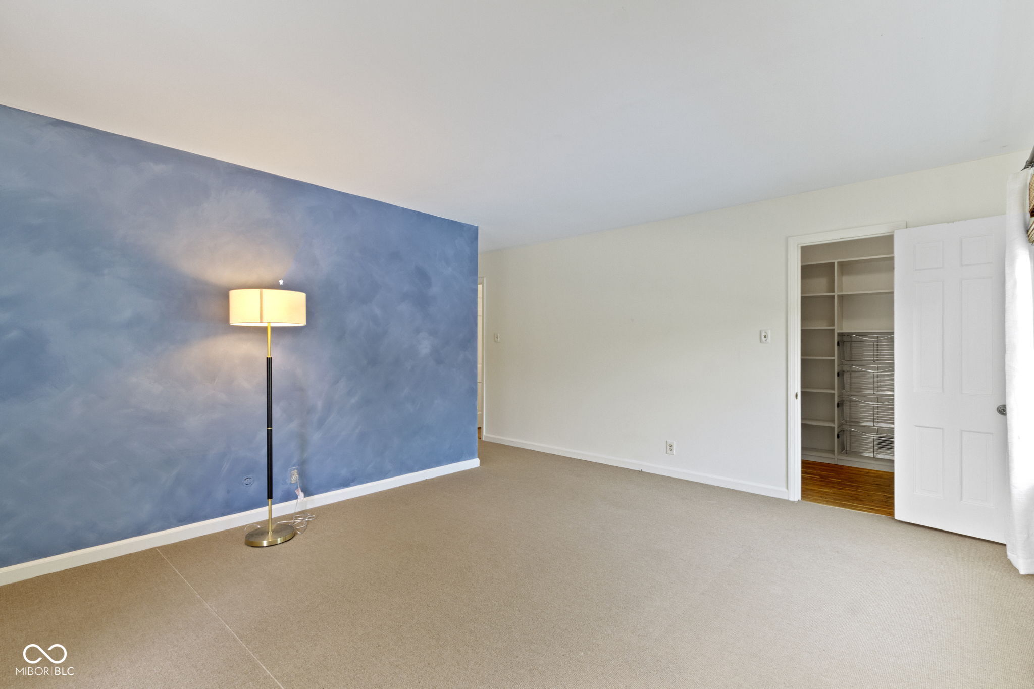 5420 Roxbury Road