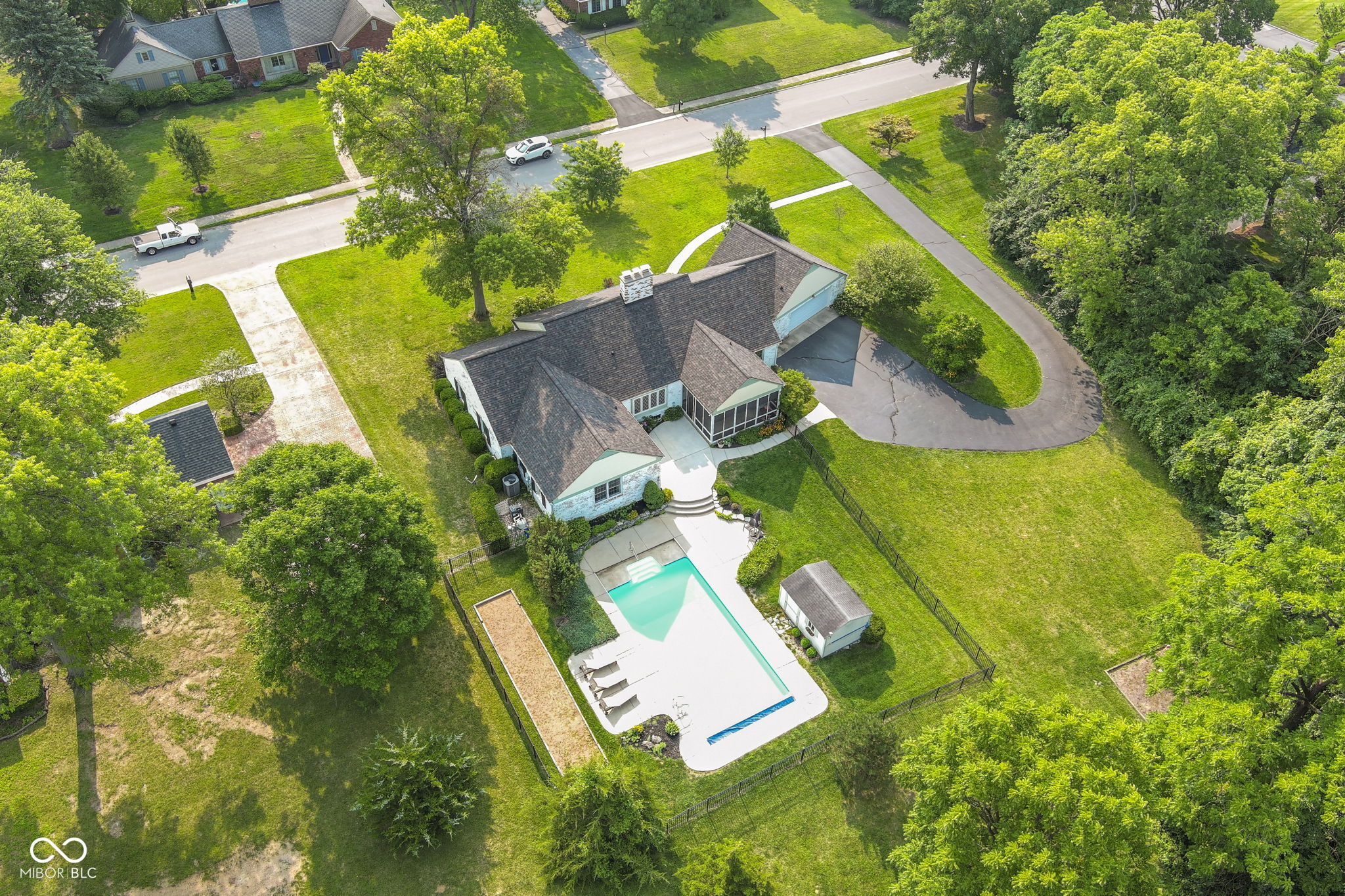 5420 Roxbury Road