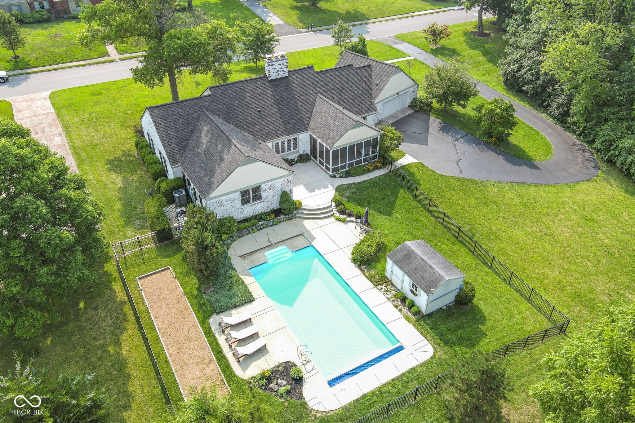 5420 Roxbury Road