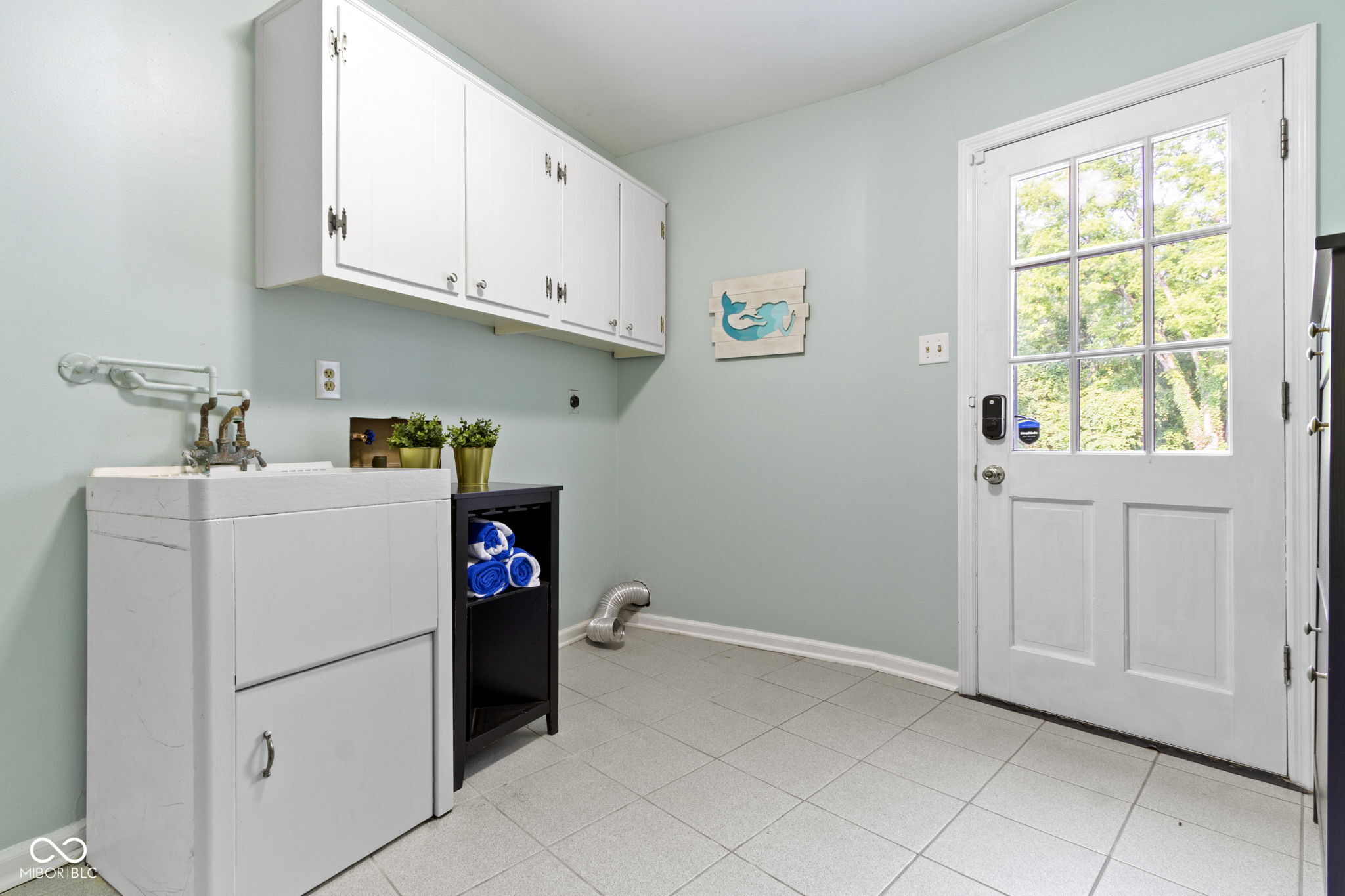 5420 Roxbury Road