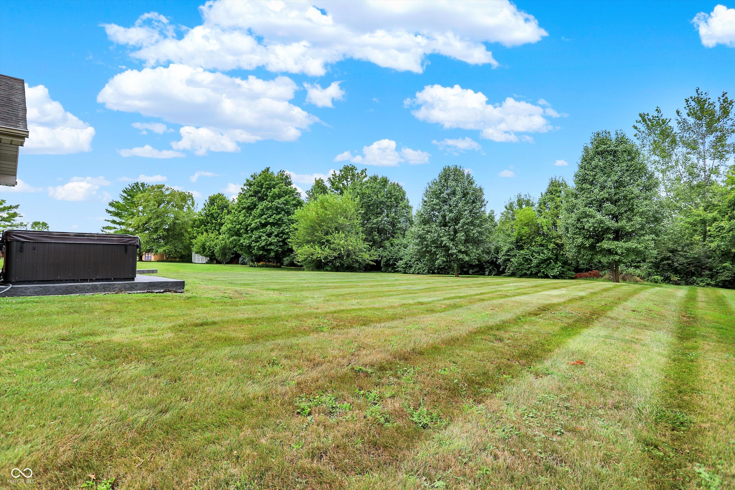8248 N Mt Vernon Court