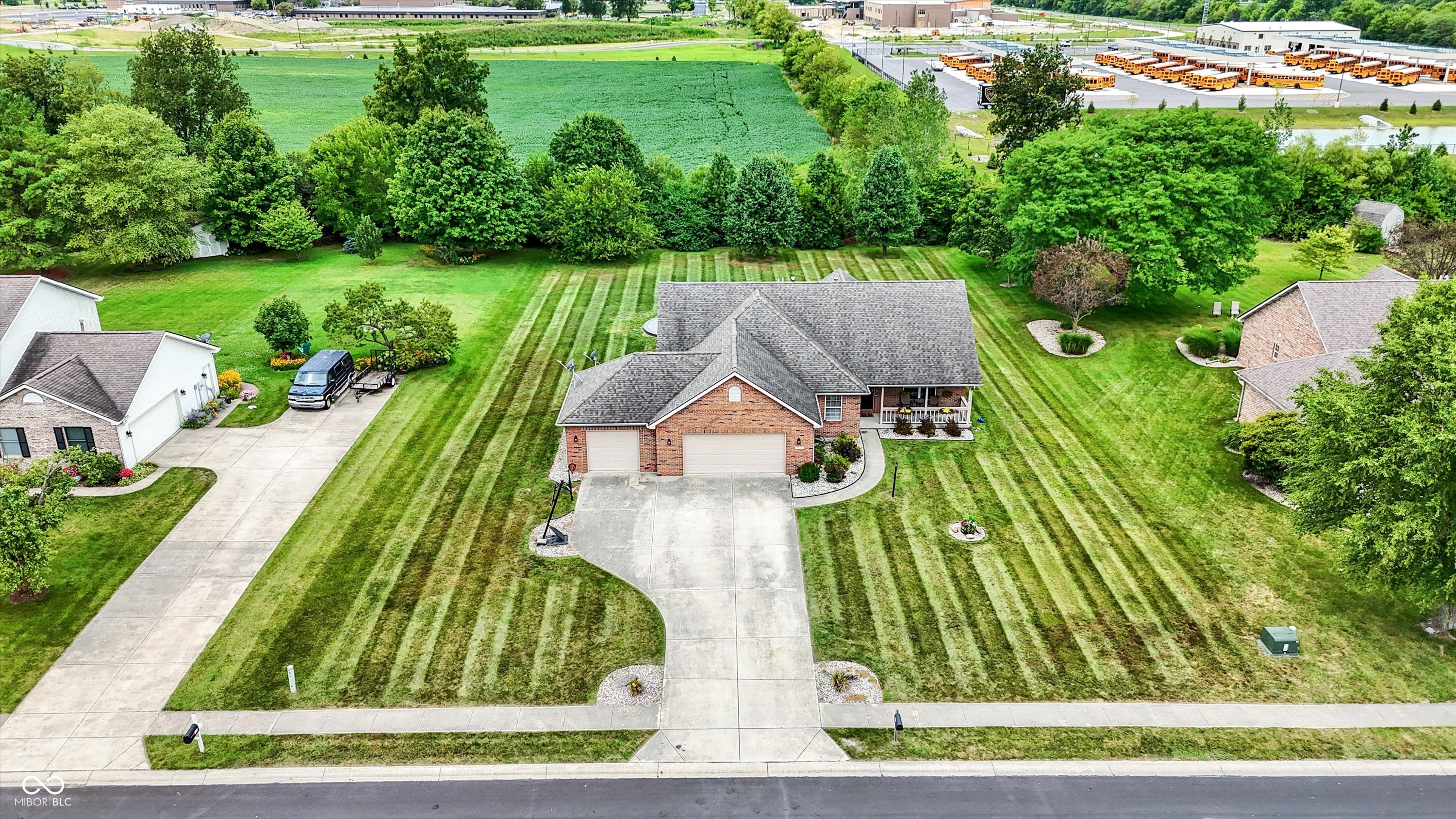 8248 N Mt Vernon Court