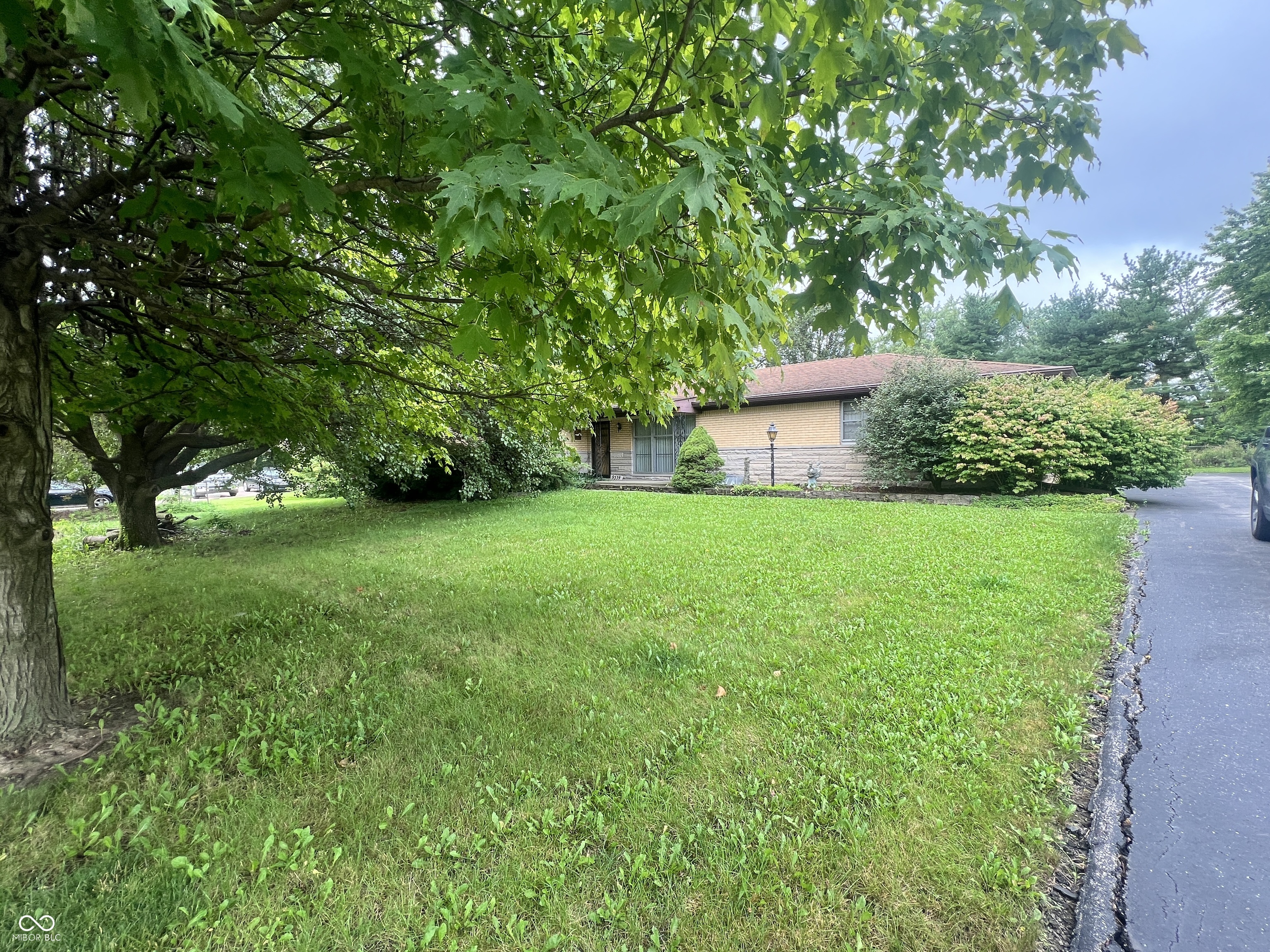 9539 Brookville Road