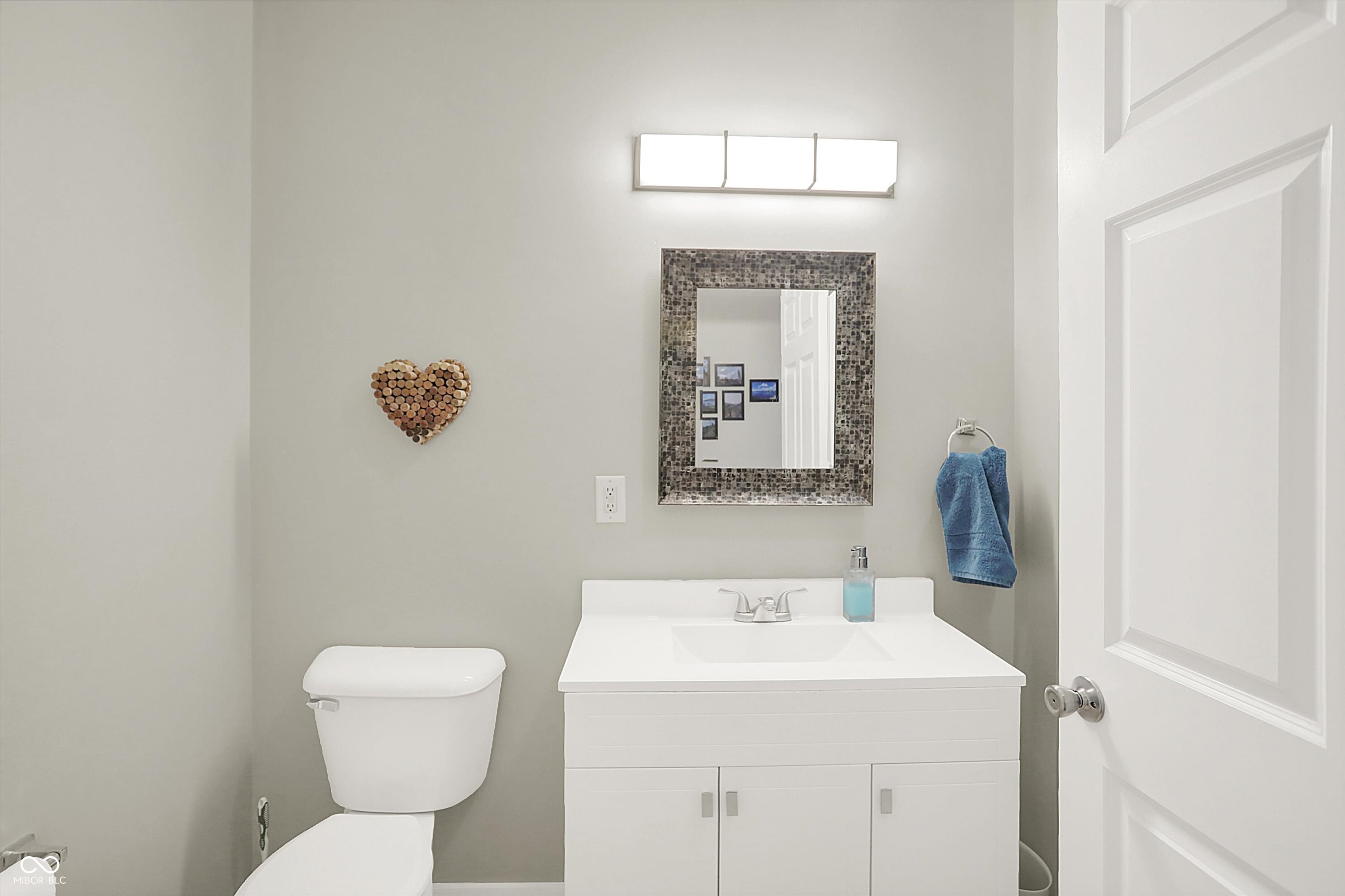 233 E Saint Joseph Street Unit: 3A