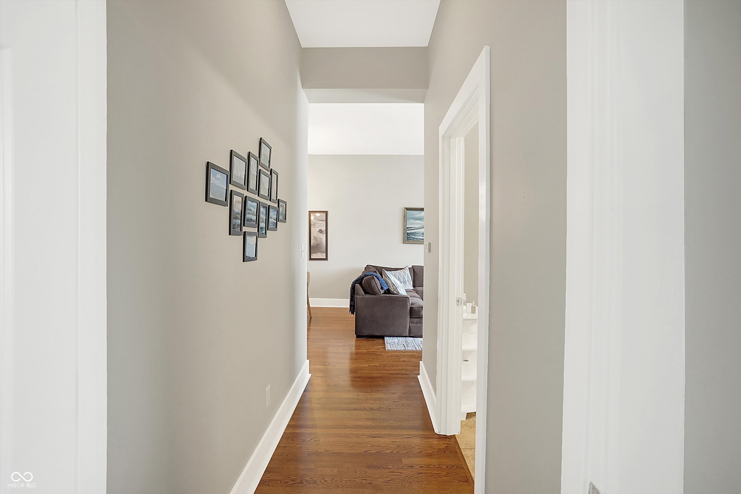 233 E Saint Joseph Street Unit: 3A