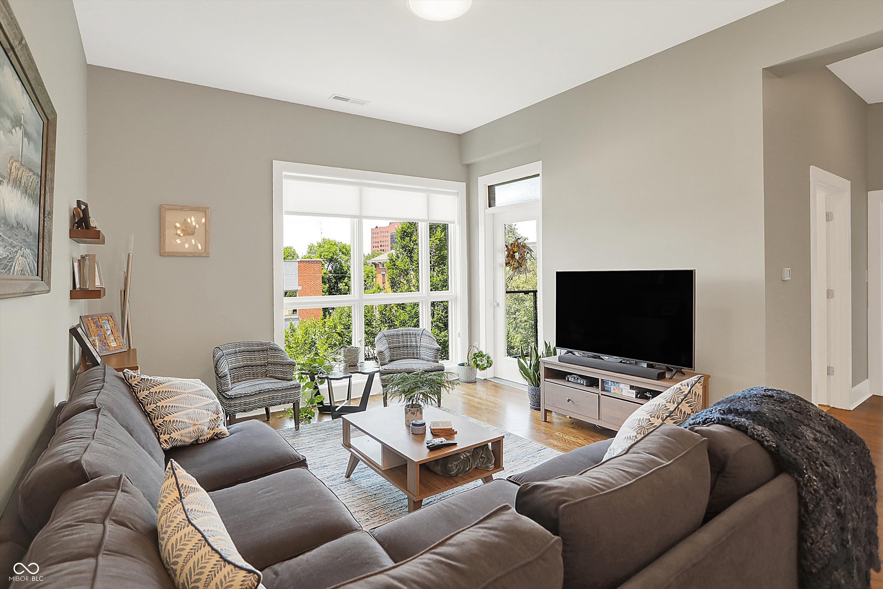 233 E Saint Joseph Street Unit: 3A