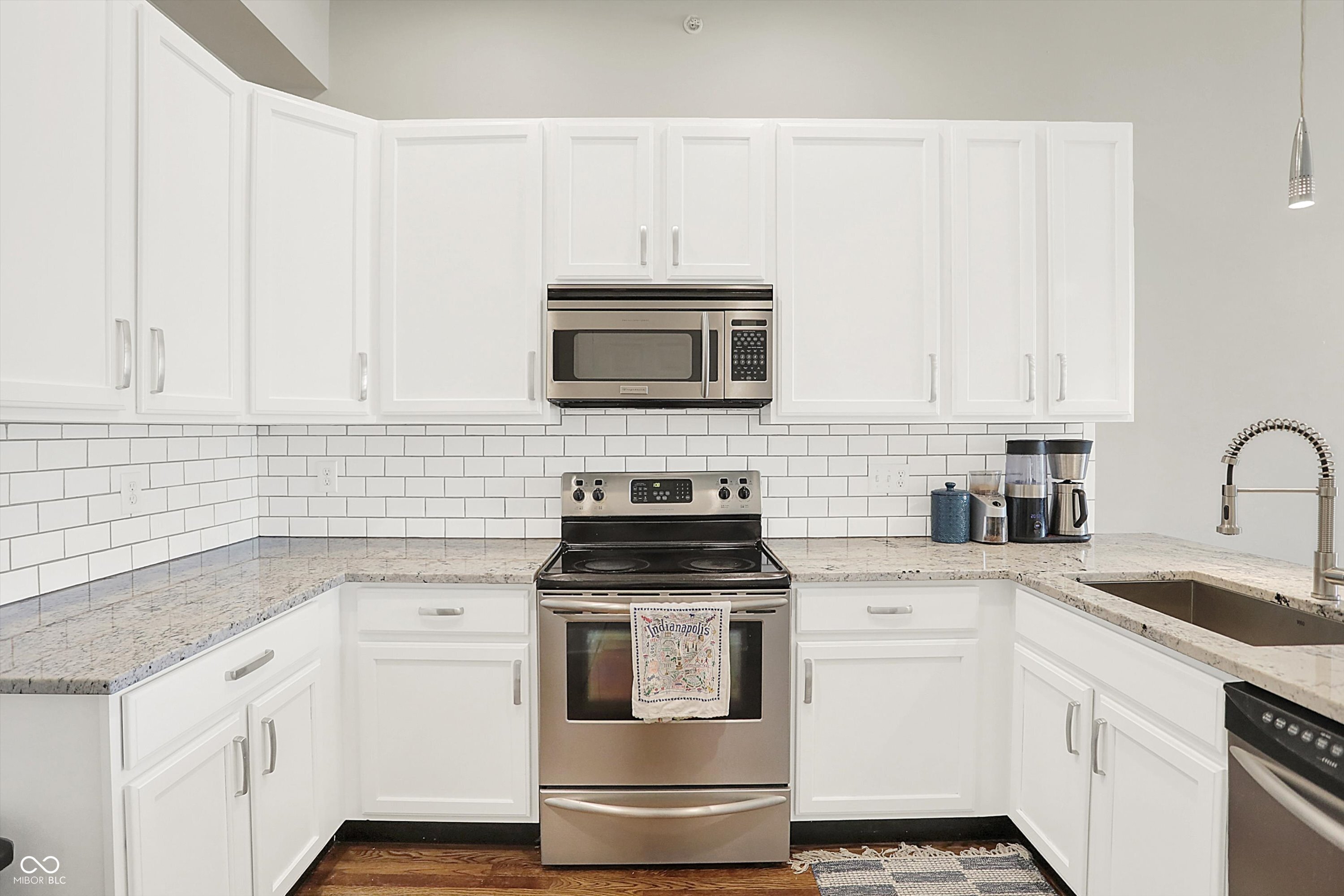 233 E Saint Joseph Street Unit: 3A