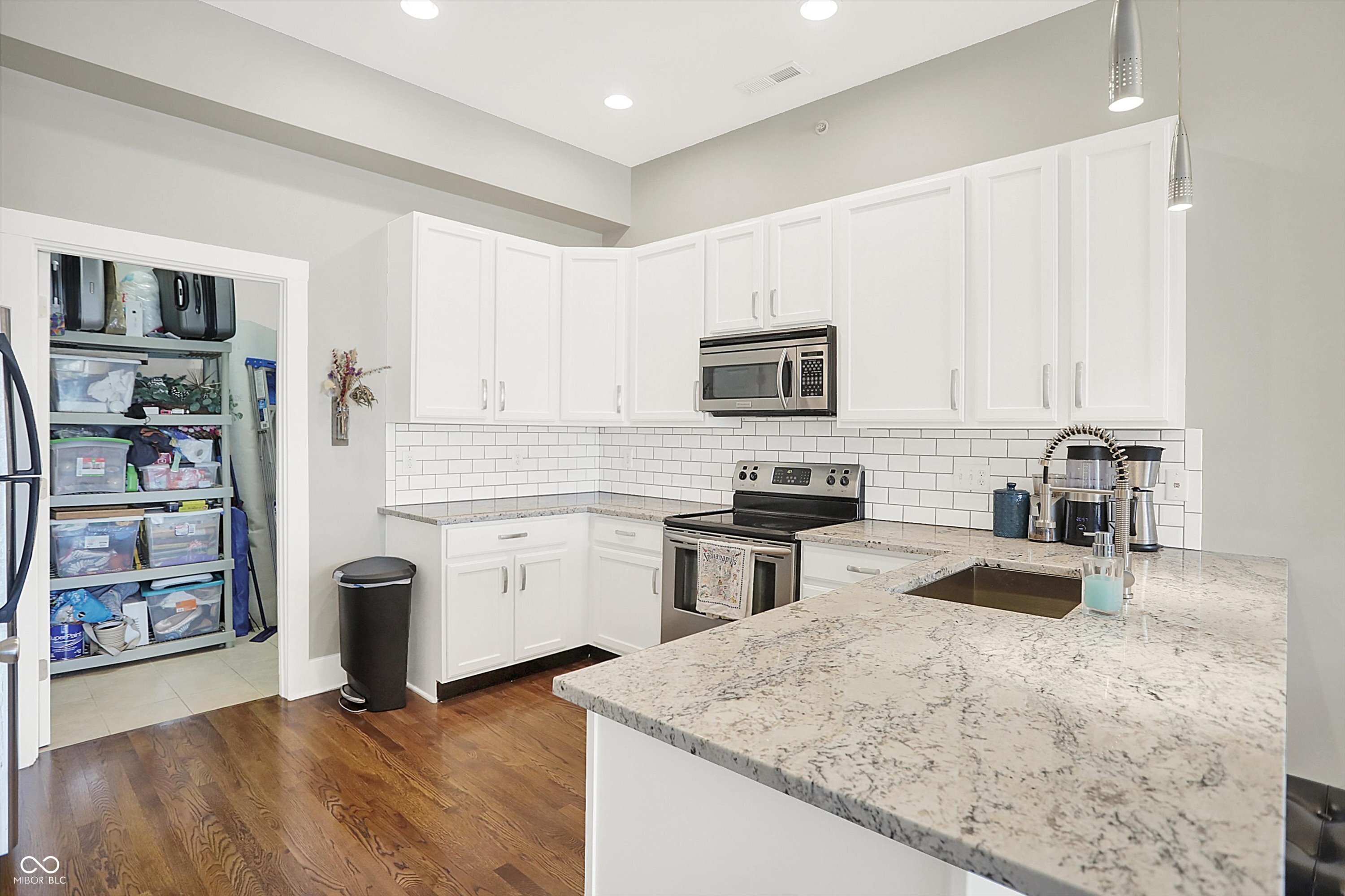 233 E Saint Joseph Street Unit: 3A