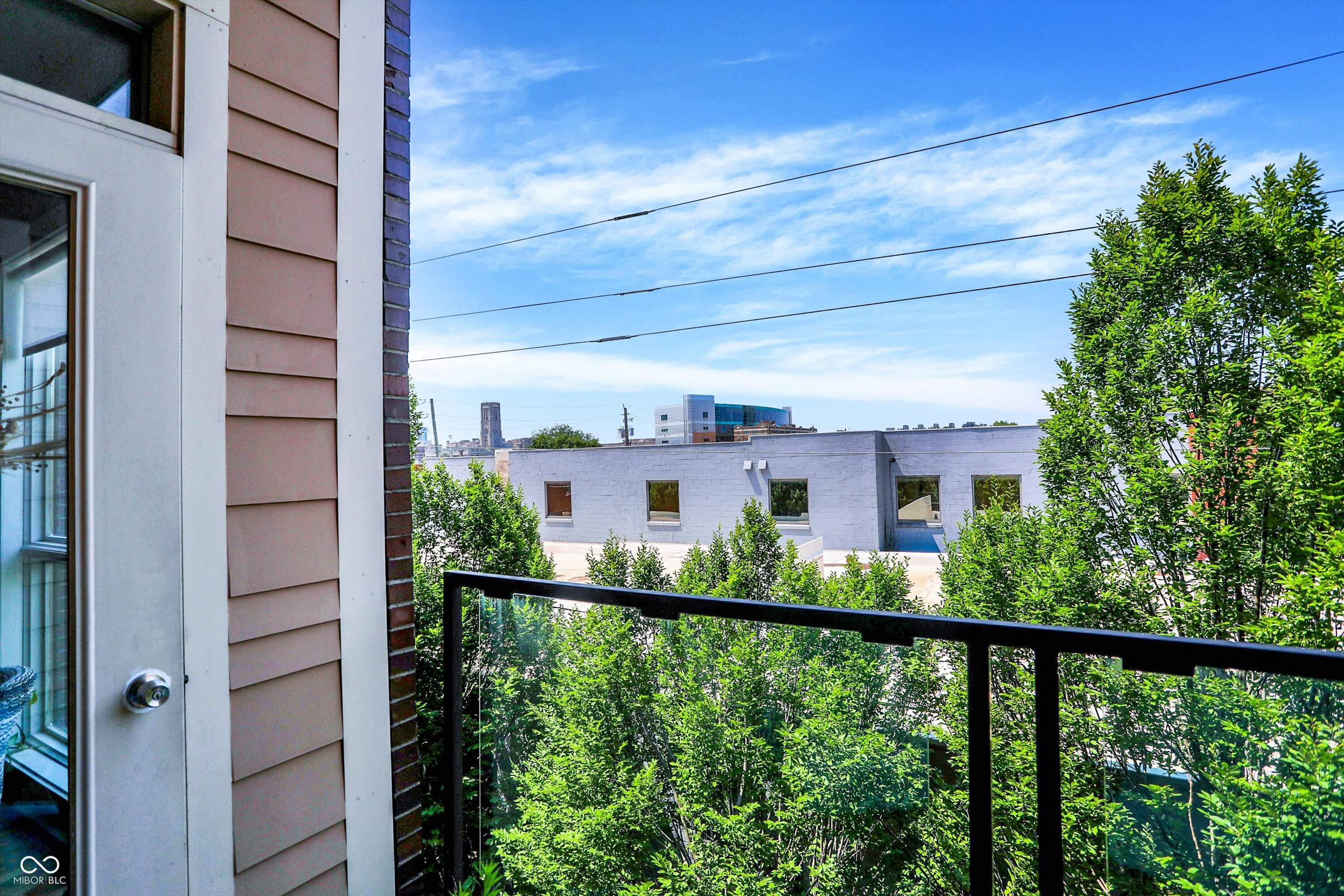 233 E Saint Joseph Street Unit: 3A