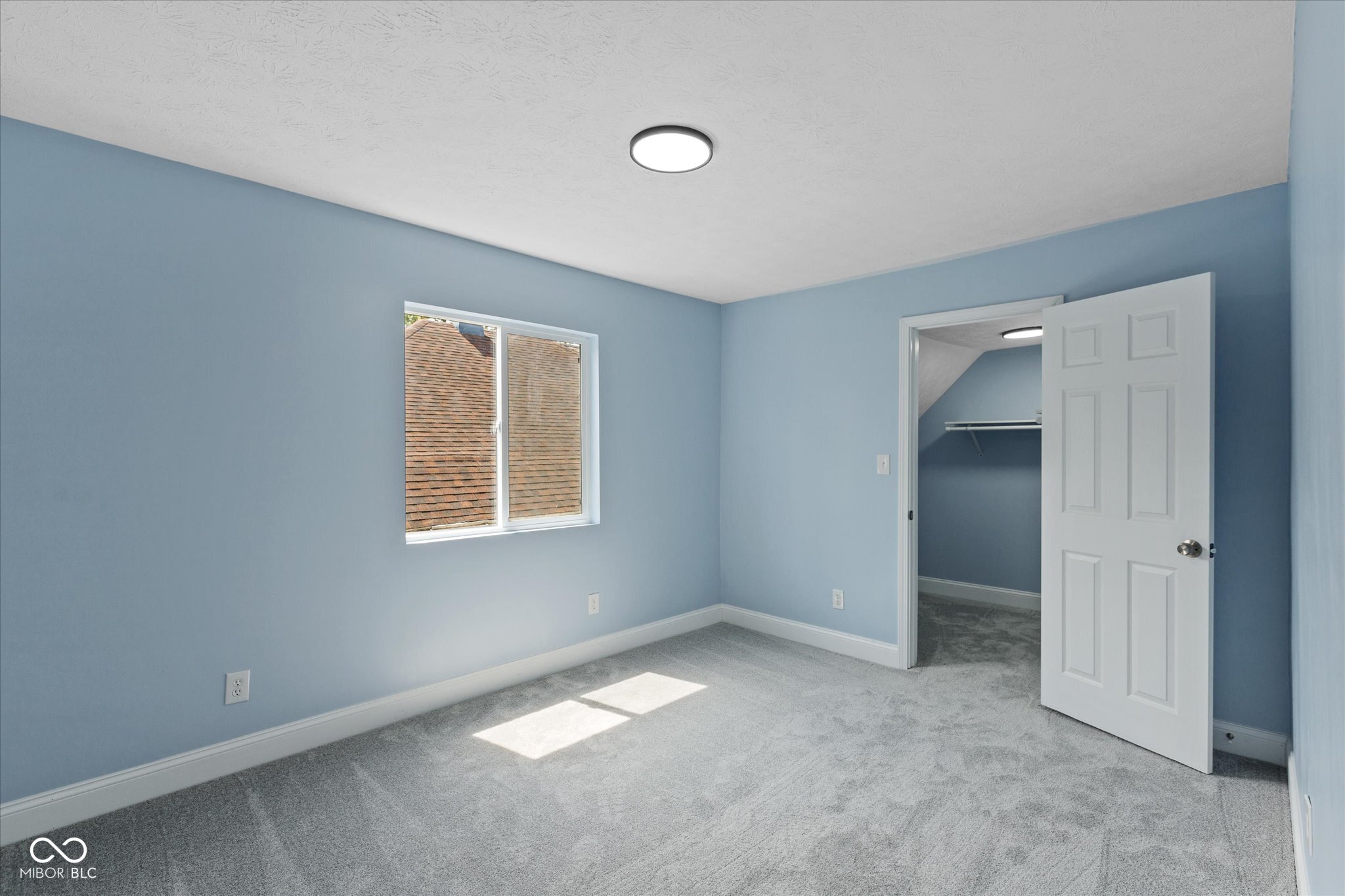 838 N Parker Avenue