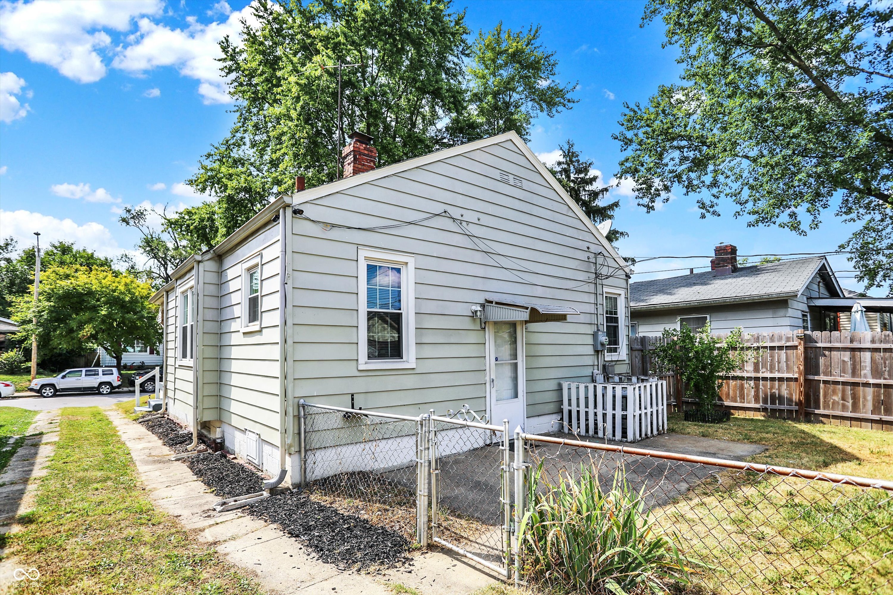 1453 N Colorado Avenue