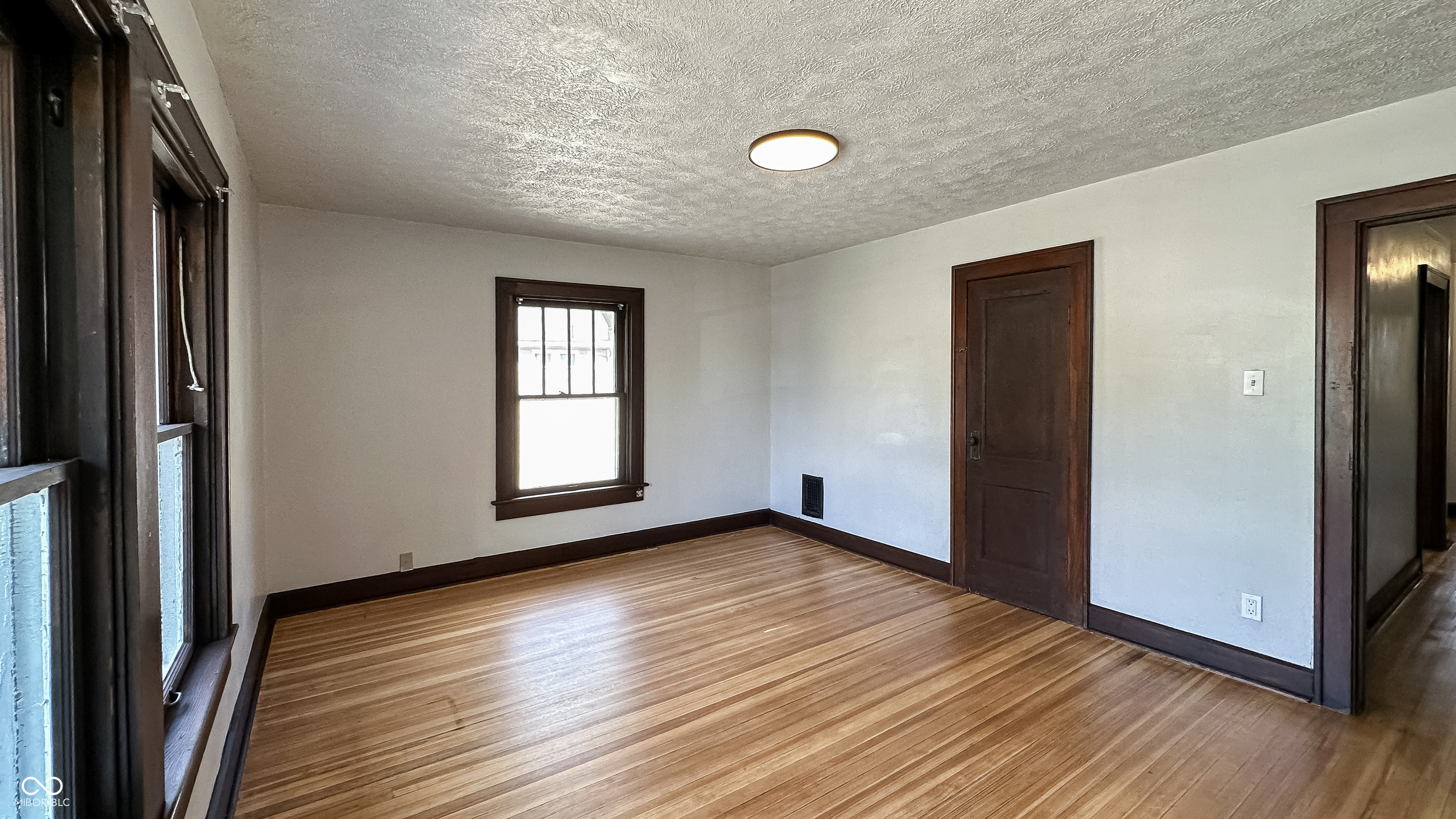 339 N Dequincy Street