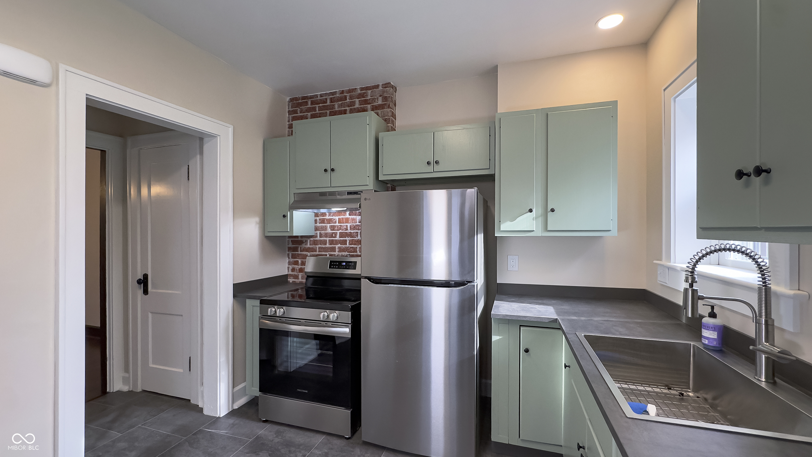 337 N Dequincy Street